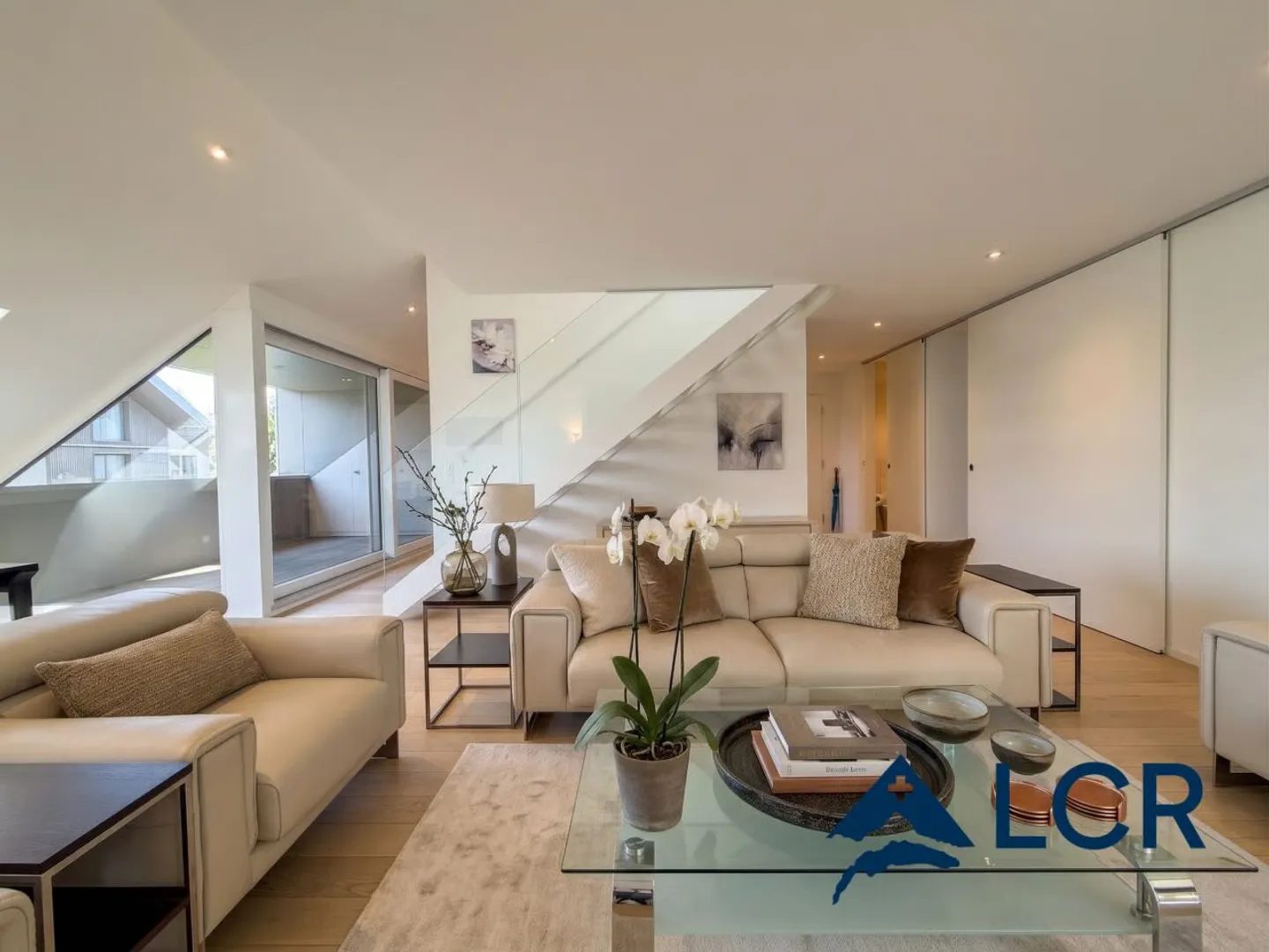 Splendide 4,5 pièces duplex en attique - Vue lac - 5 minutes de Morges - Photo 2 of 13