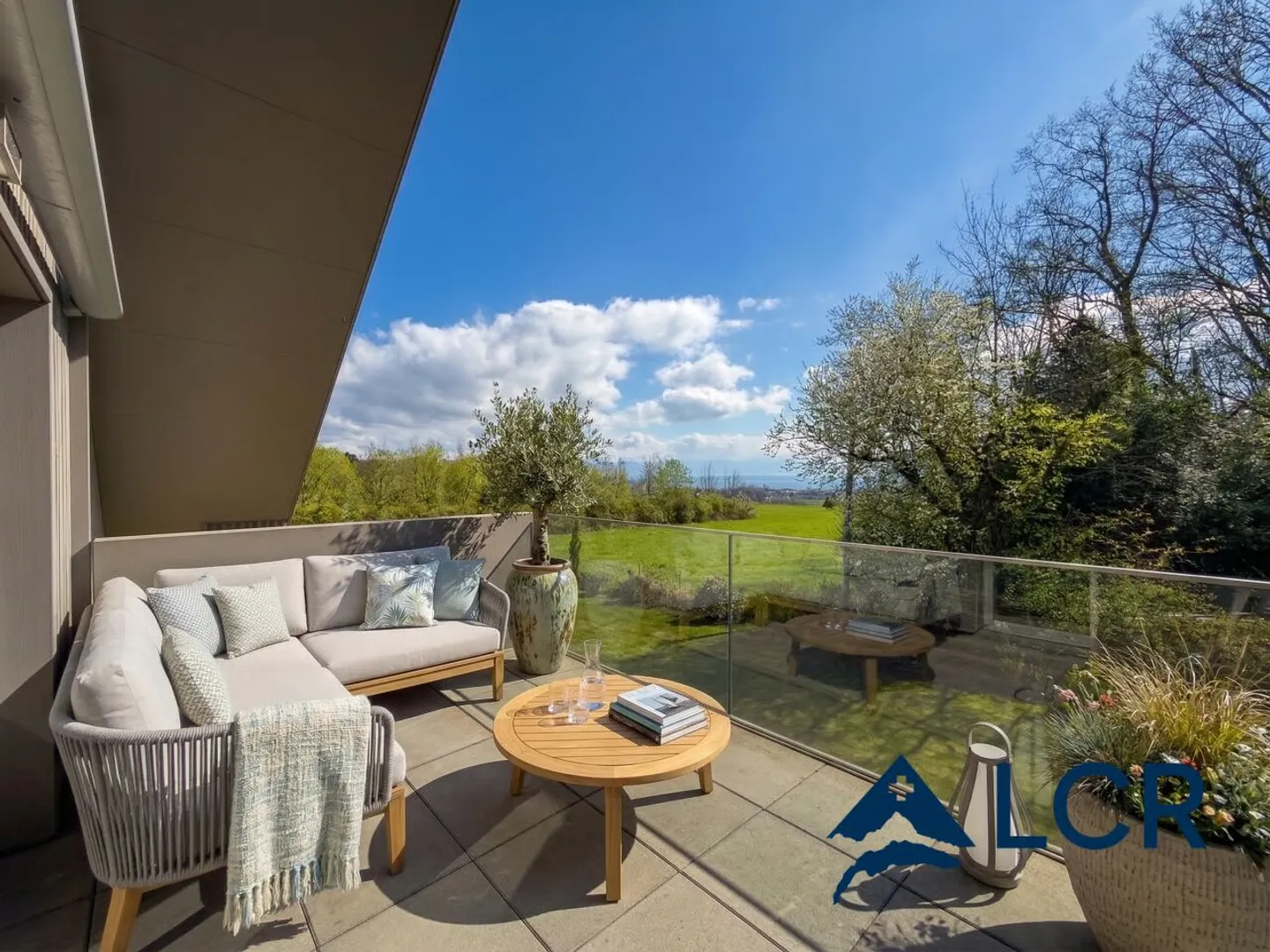 Splendide 4,5 pièces duplex en attique - Vue lac - 5 minutes de Morges - Photo 6 of 13