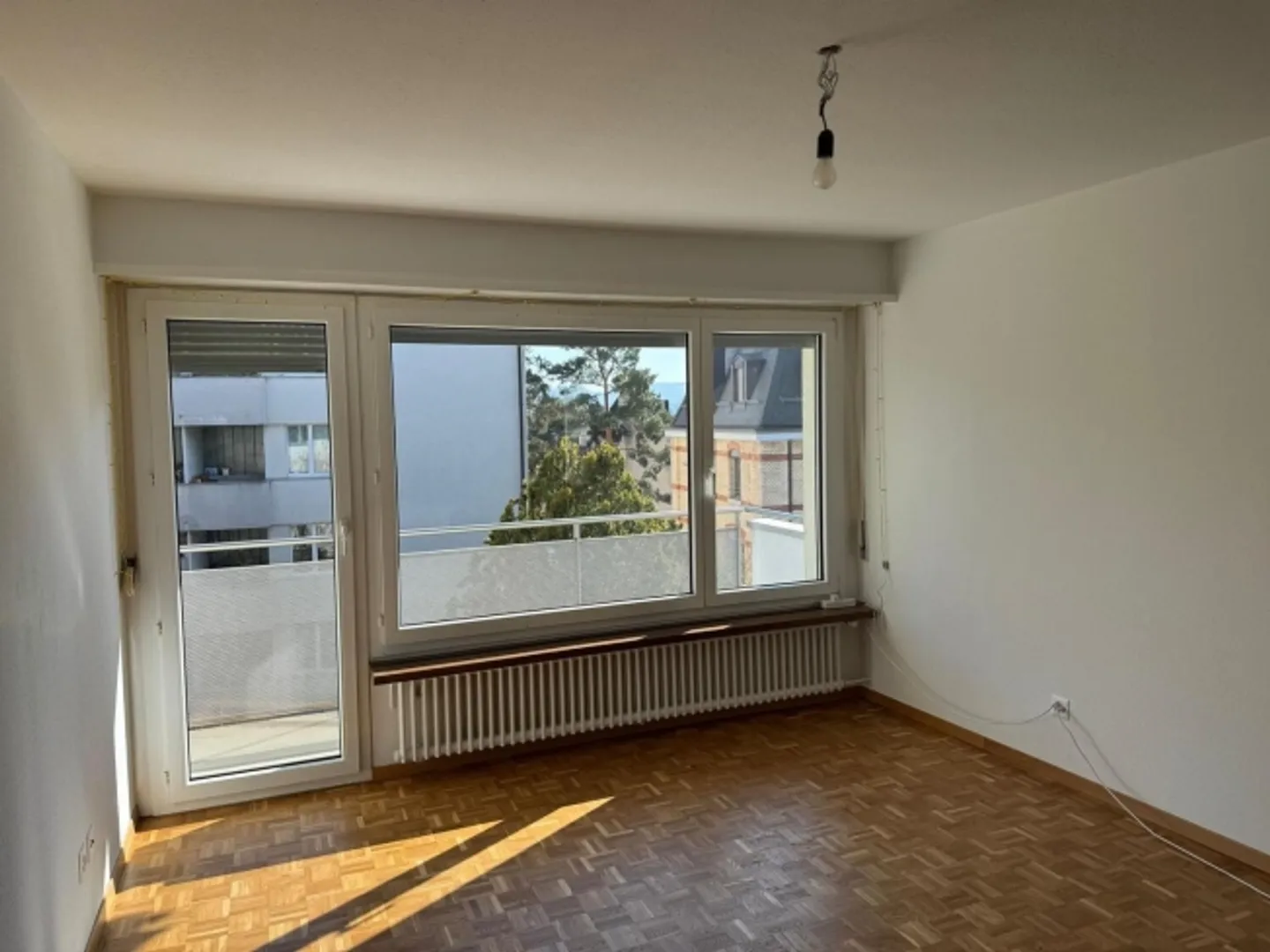 «3½ ZI-WOHNUNG IN ZÜRICH - KREIS 7, MÖBLIERT, TEMPORÄR» - Foto 2 von 10