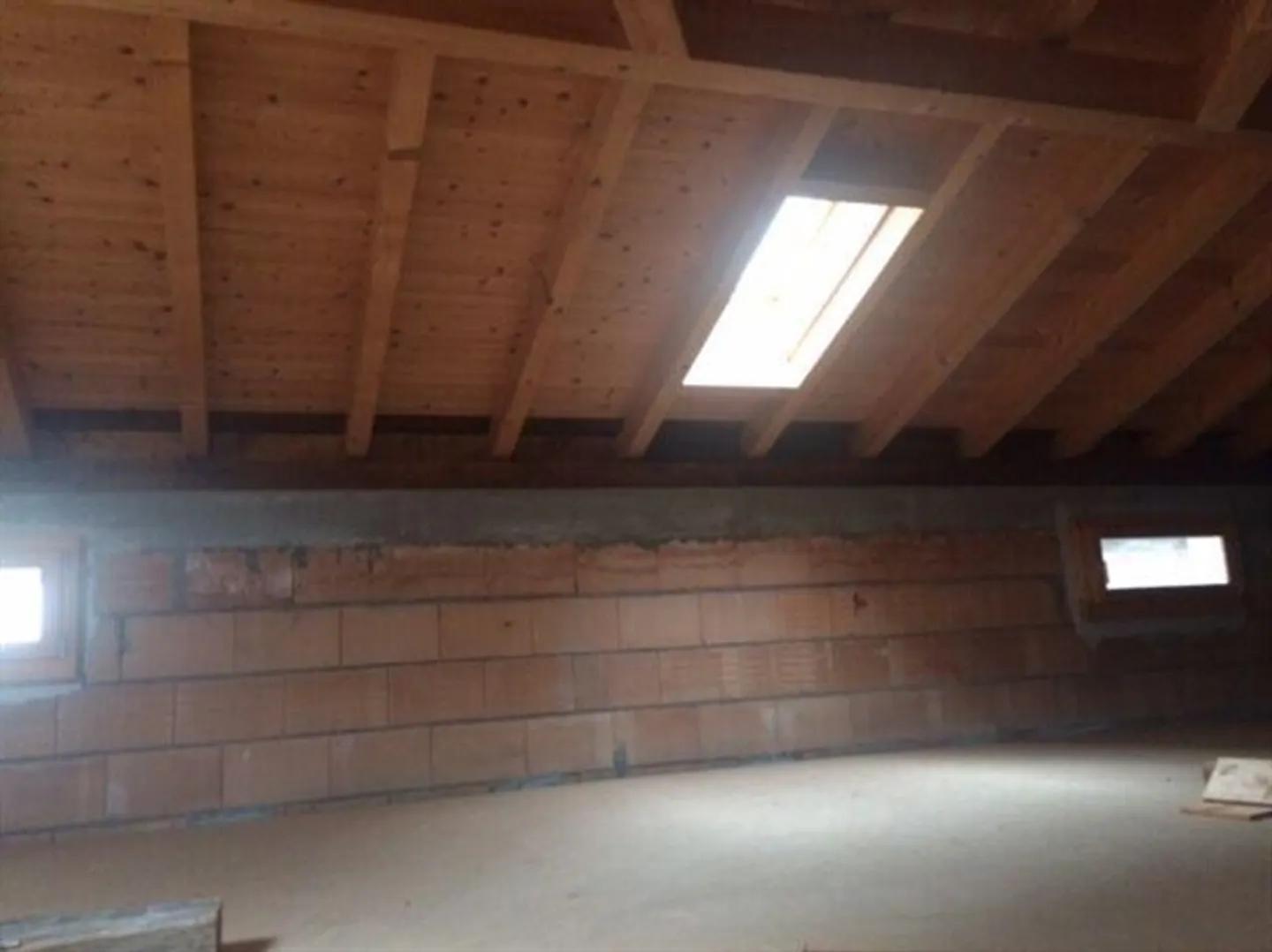 Potentiel immeuble résidentiel à usage mixte au cœur de Sépey. - Photo 4 sur 15