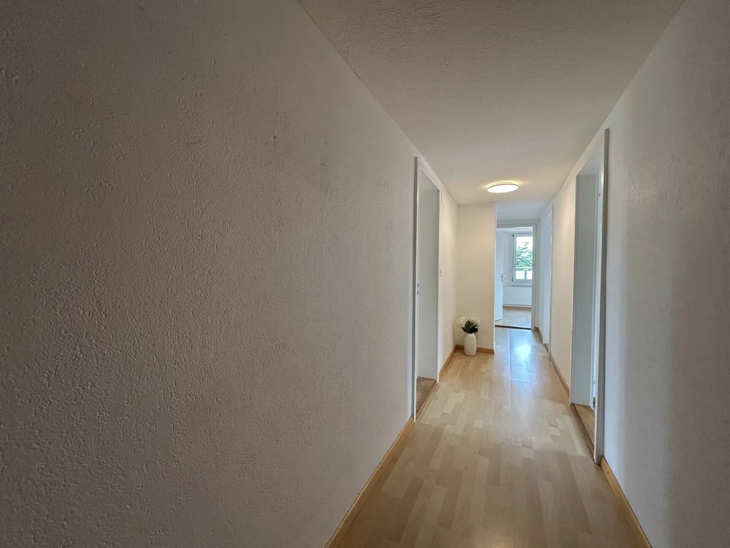 Wohnung mit grosser Sonnenterrasse - Foto 1 von 7