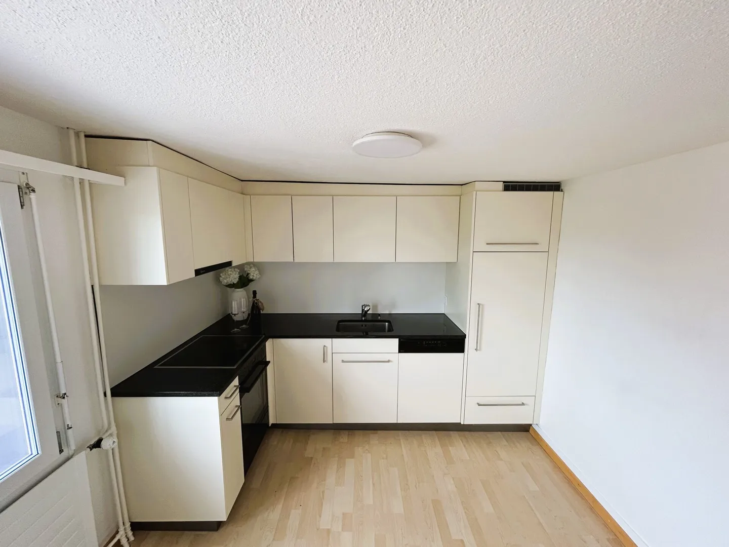 Wohnung mit grosser Sonnenterrasse - Foto 2 von 7