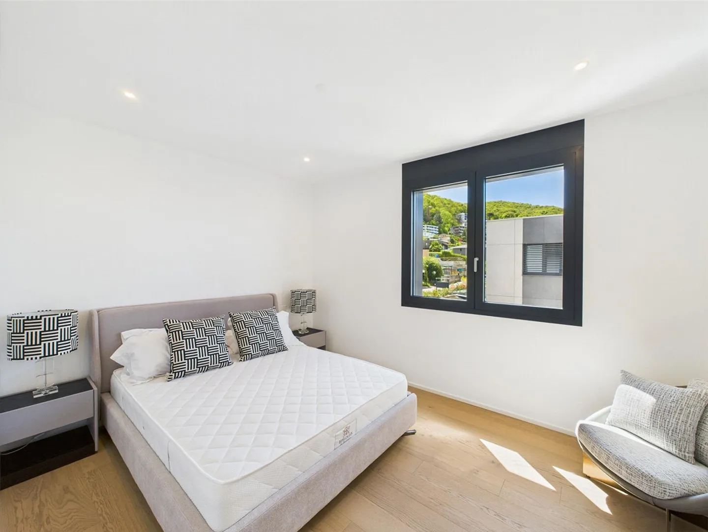 Appartamento moderno con vista lago - Foto 8 di 22