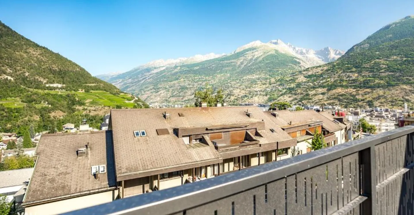 Prêt à emménager : appartement neuf de 3,5 pièces dans un bel emplacement élevé - Photo 10 sur 12