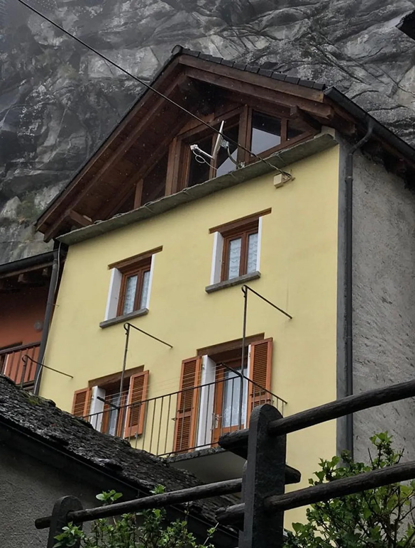 House in the village center of Comologno (Onsernonetal) - Photo 14 of 26