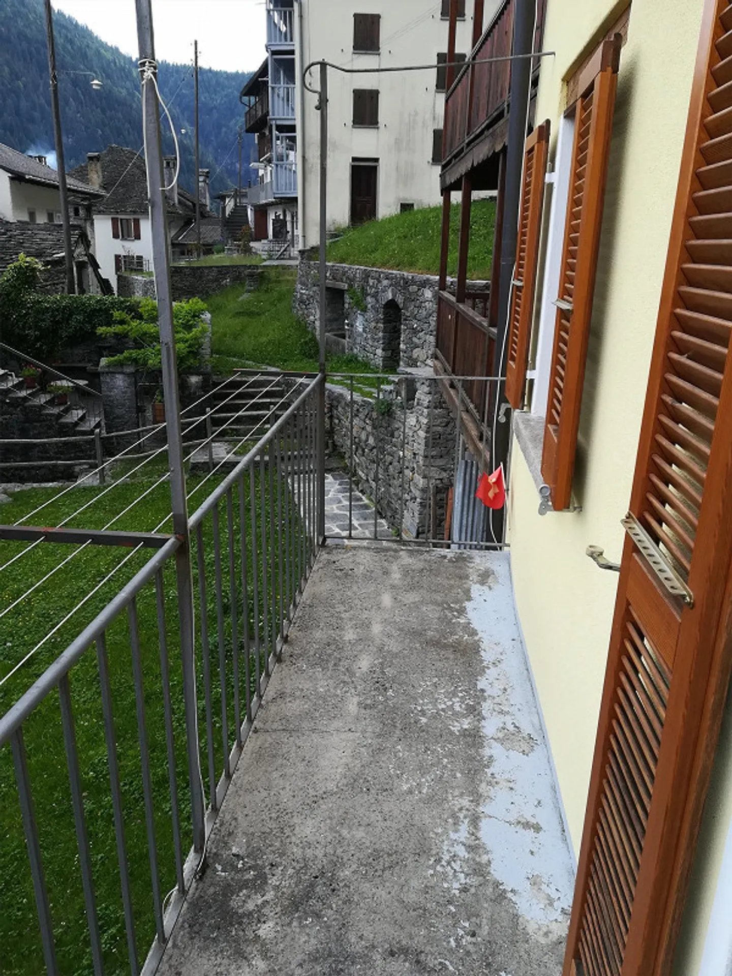 House in the village center of Comologno (Onsernonetal) - Photo 9 of 26