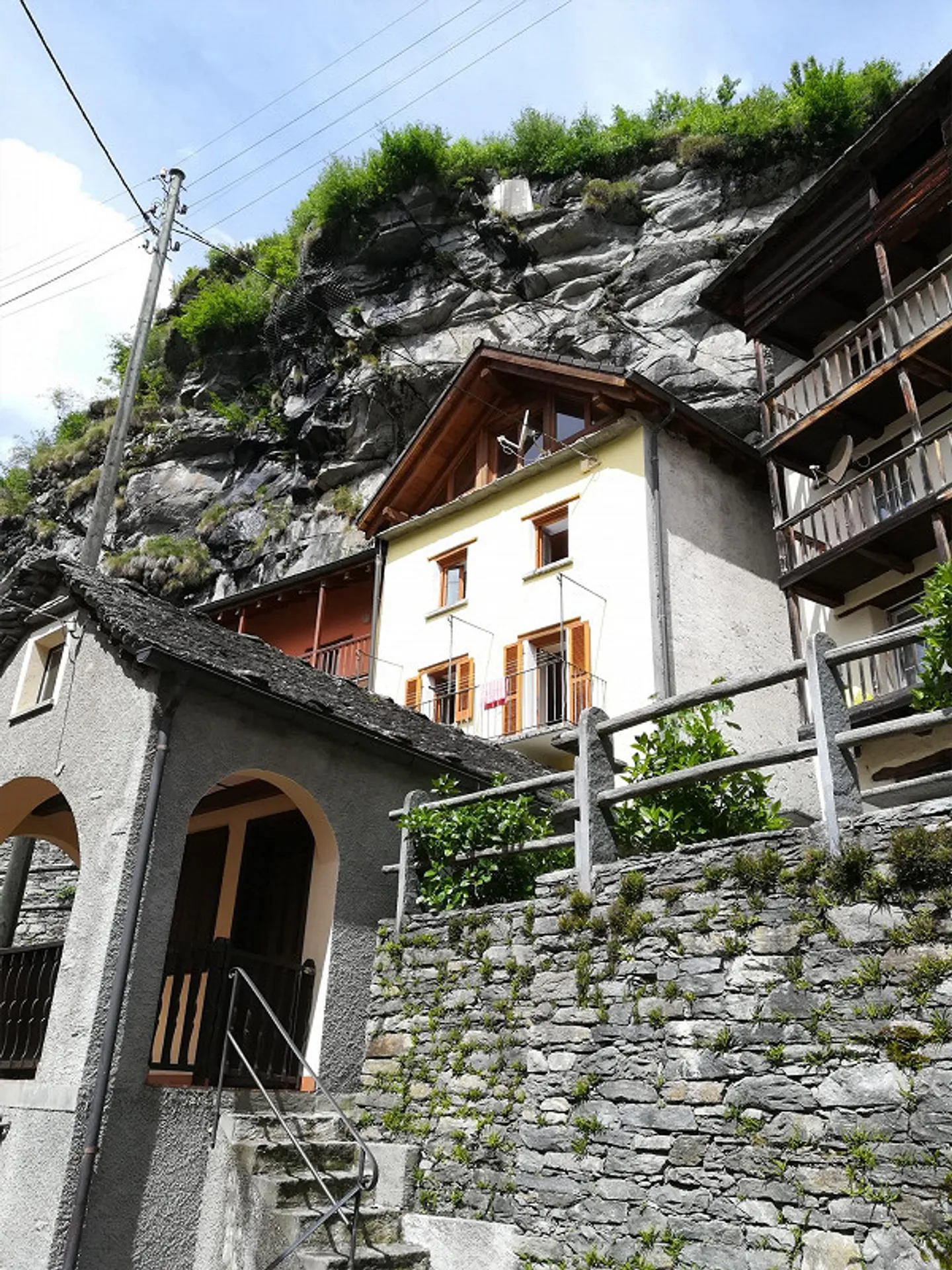 House in the village center of Comologno (Onsernonetal) - Photo 10 of 26