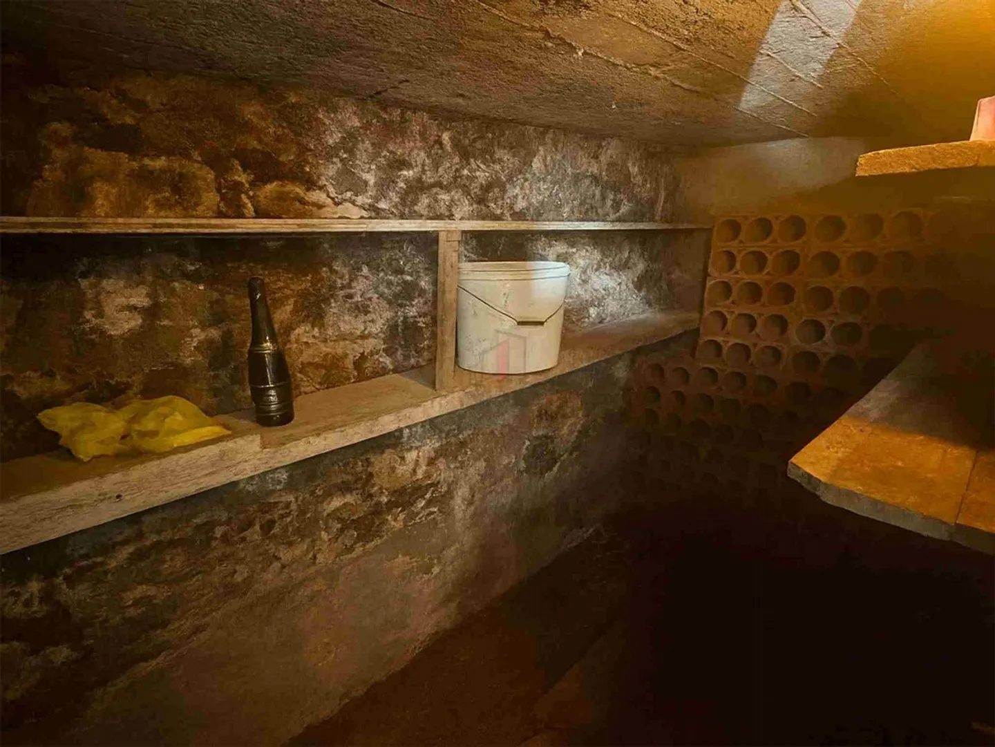 NELLA SPLENDIDA CAPRIASCA INCORNICIATA NEL VERDE - Foto 10 di 11