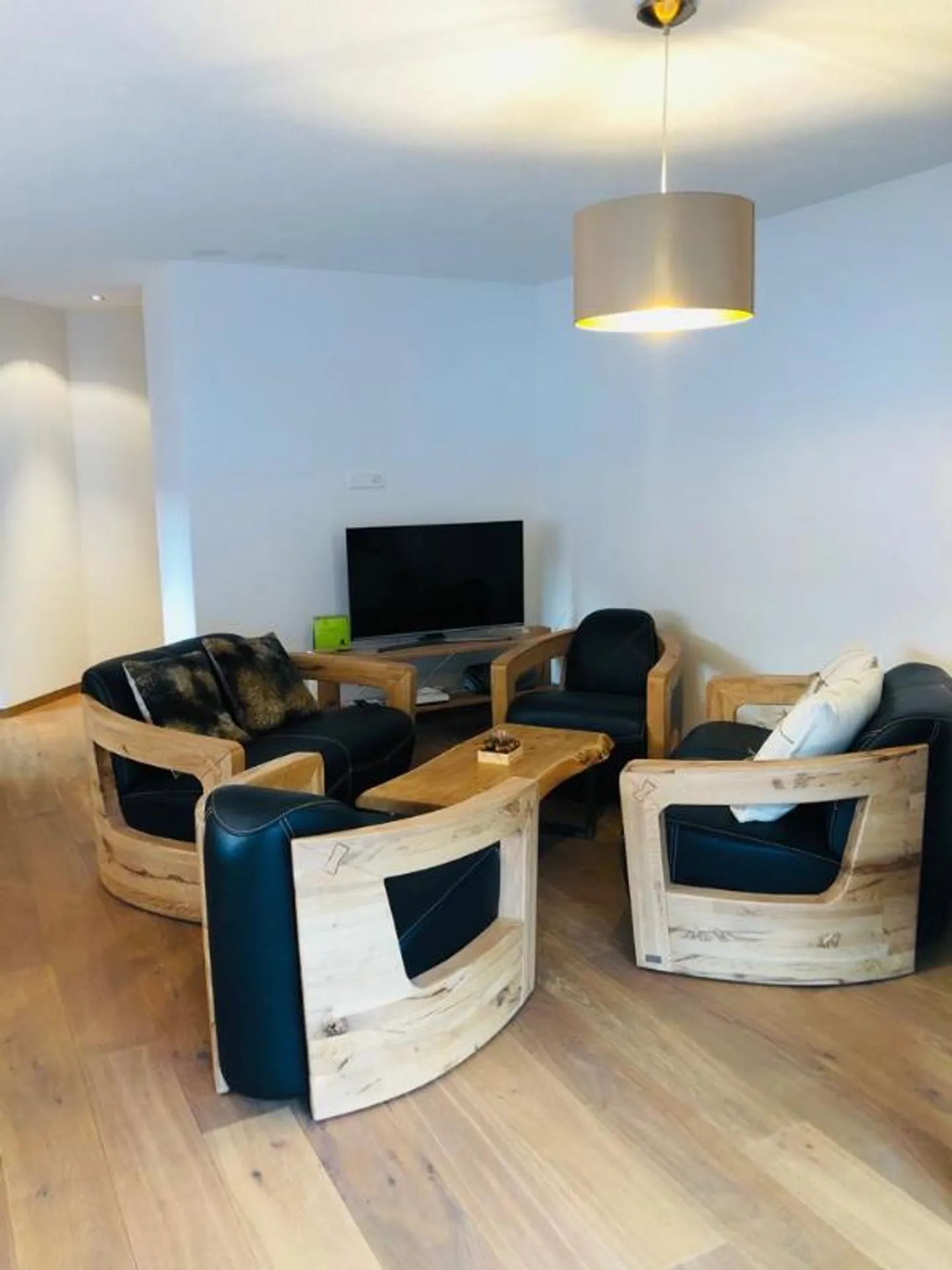 Appartement de 4,5 pièces autorisé comme deuxième appartement. - Photo 4 sur 10