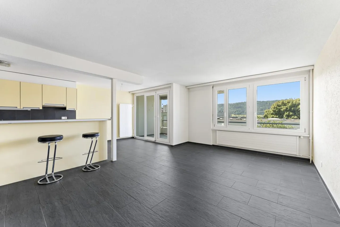 Well-kept, spacious and ready to move in - Photo 1 of 9