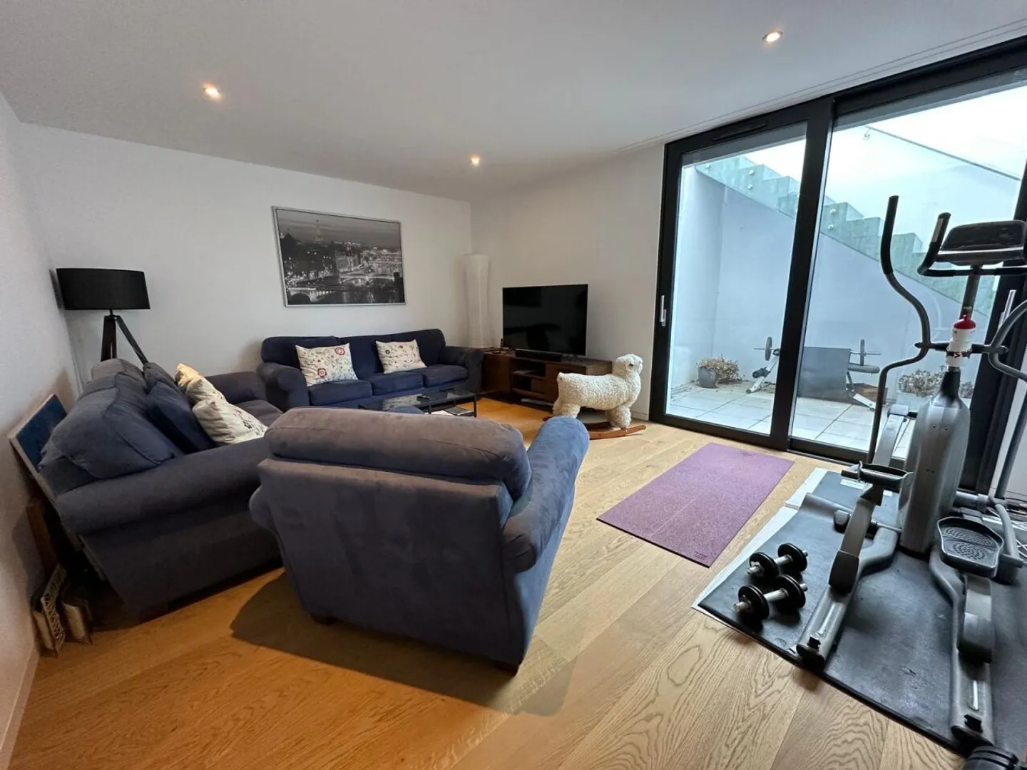 Prachtvolle Villa in Mies / 5 Schlafzimmer + Büro / Umschlossener Garten - Foto 13 von 13