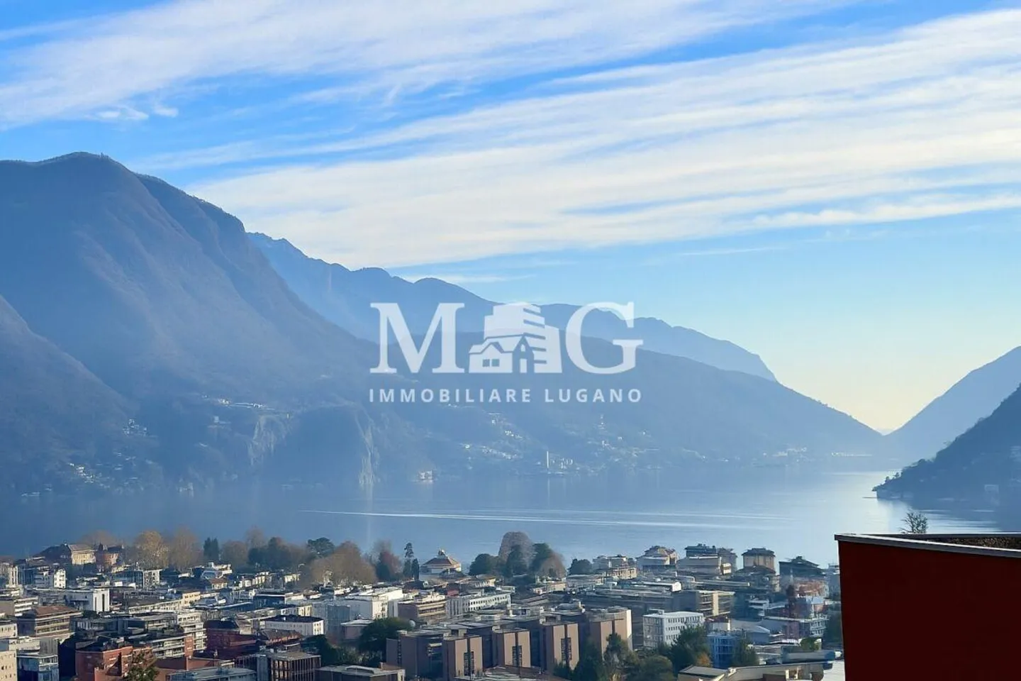 4.5-Room Penthouse with Panoramic Terrace and Lake View in Lugano - Photo 3 of 7