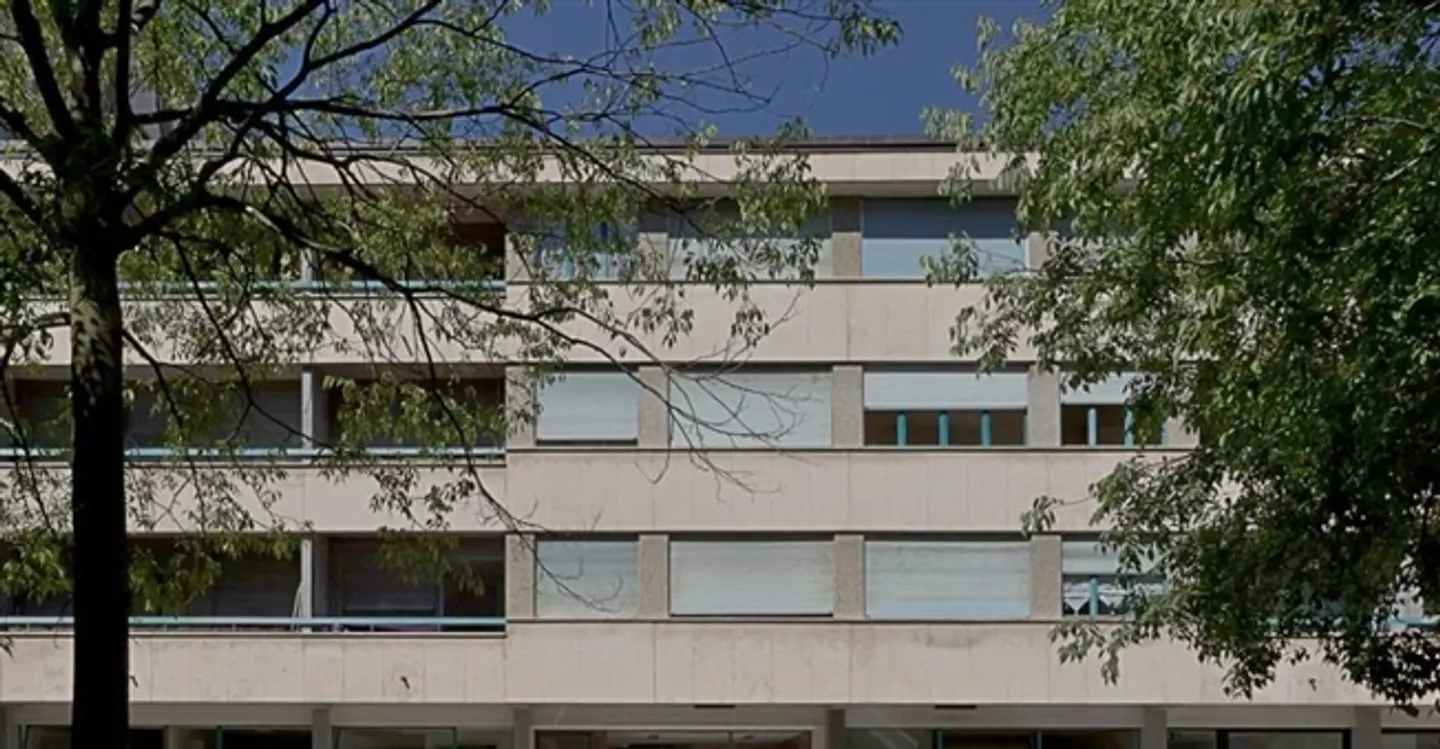 Commerce - Photo 1 of 2