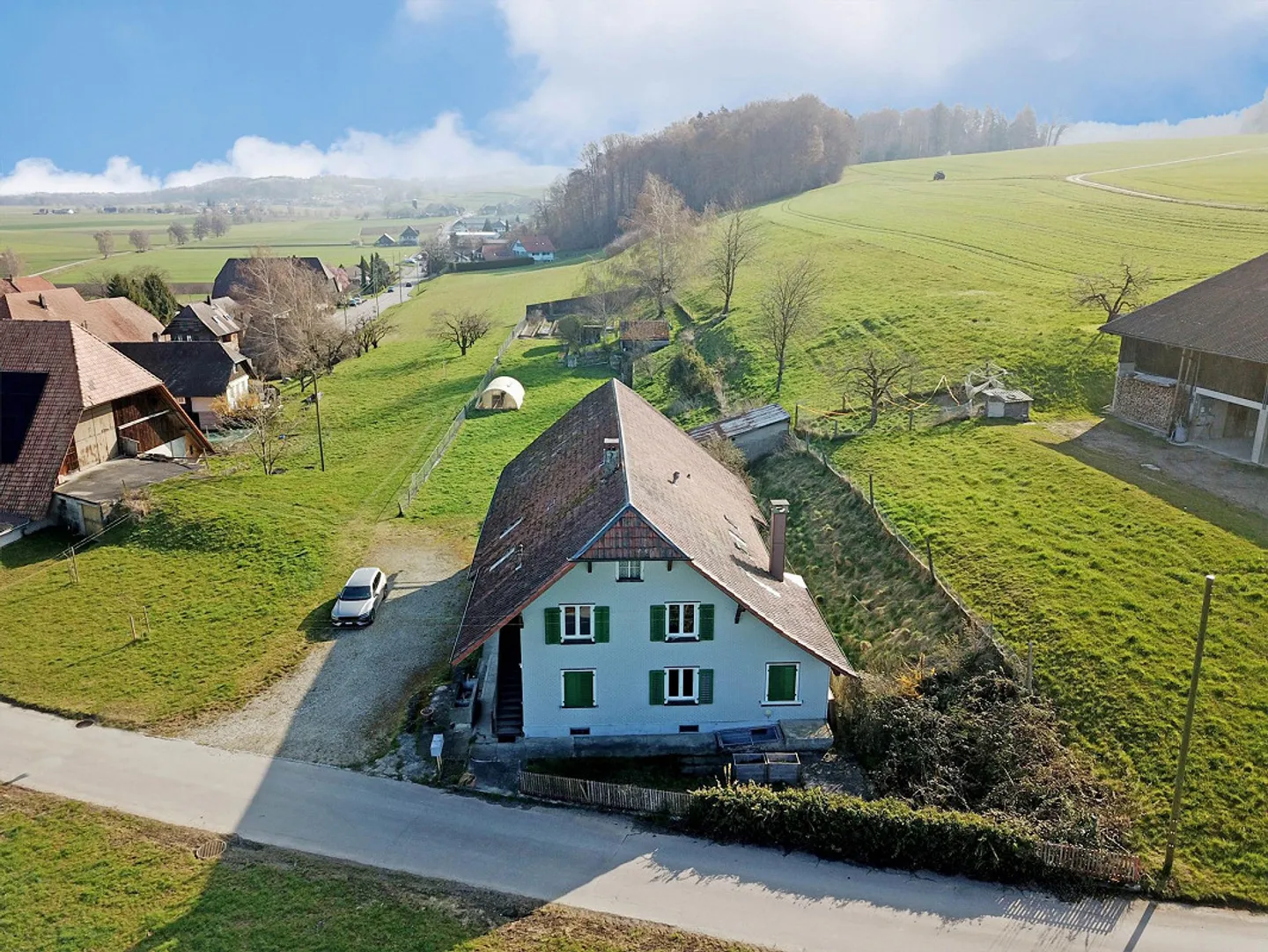 Terreno edificabile o casa unifamiliare in una posizione tranquilla a Höchstetten BE - Foto 1 di 16
