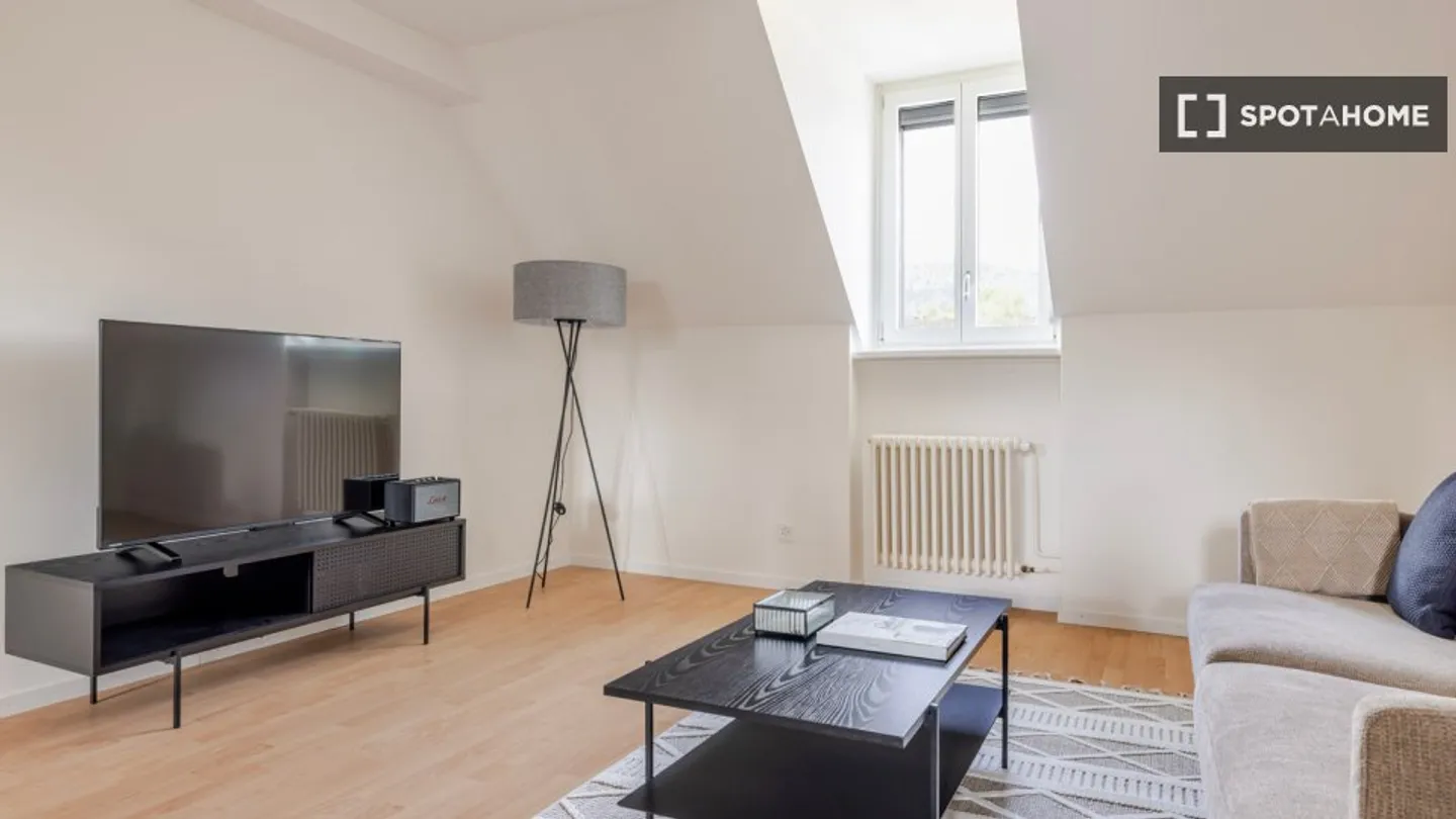 Appartement à louer - Photo 2 sur 15