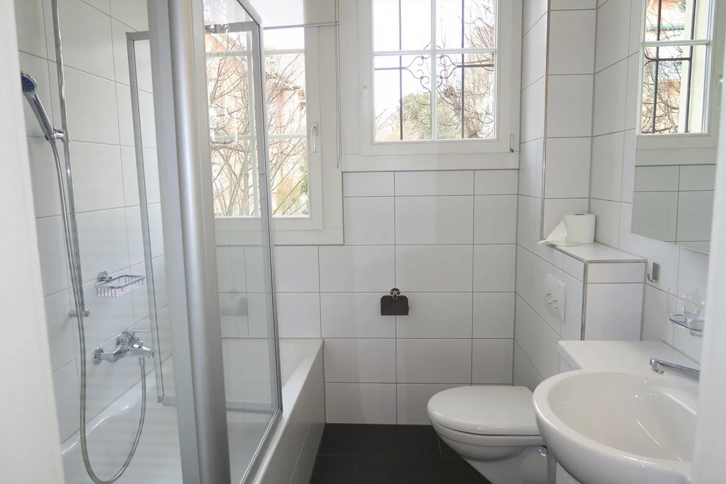 Appartement ancien élégant dans un emplacement central - Photo 7 sur 7