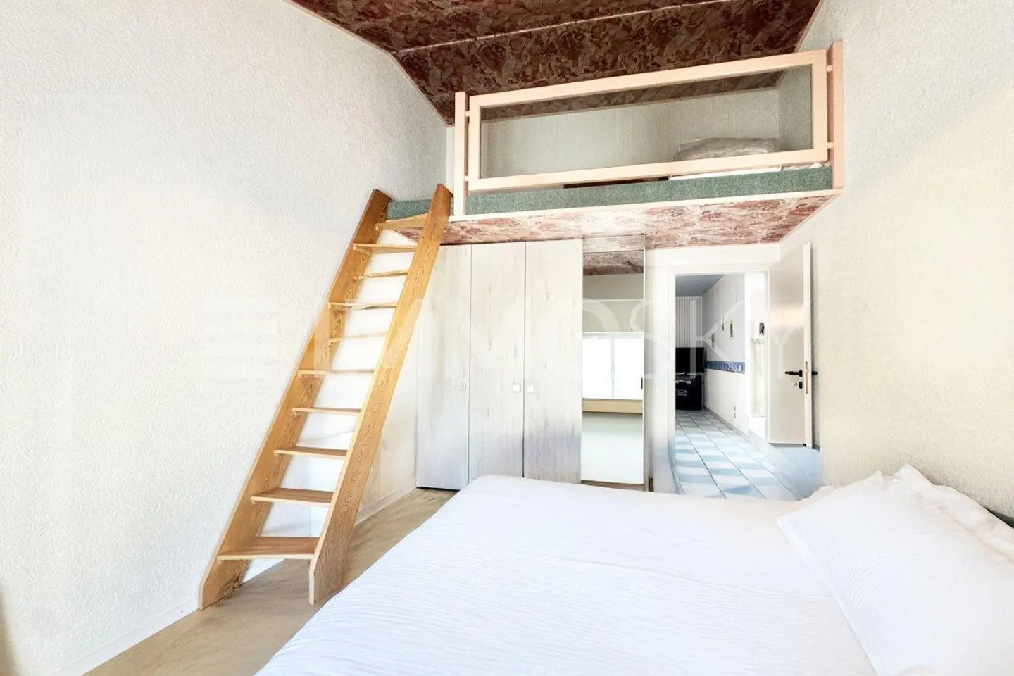 Einzigartiges Duplex mit 4.5 Zimmern im Zentrum des Dorfes - Foto 5 von 5