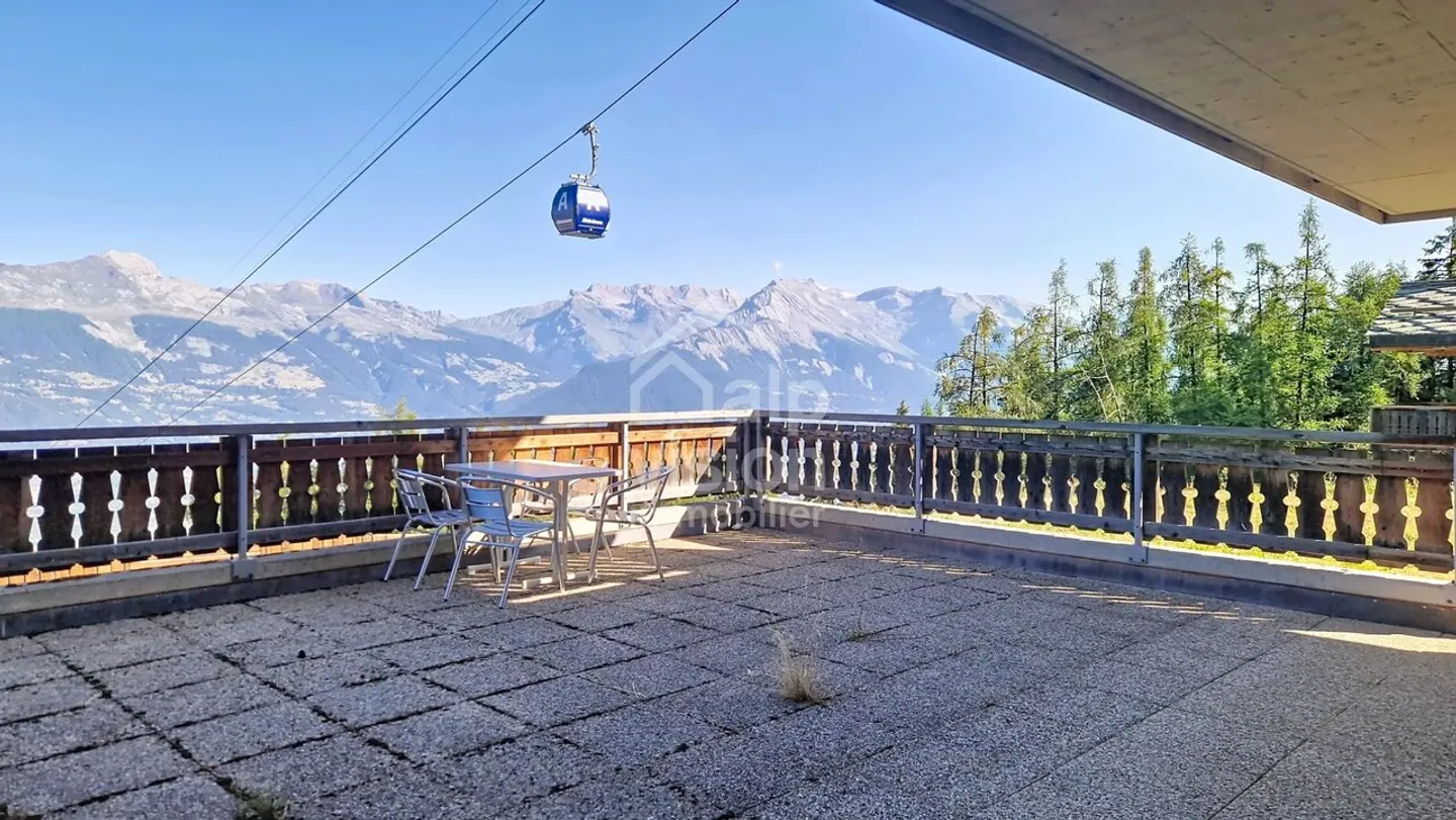 4.5 FURNISHED ROOM SKI IN SKI OUT TERRACE GARDEN - Photo 11 of 13