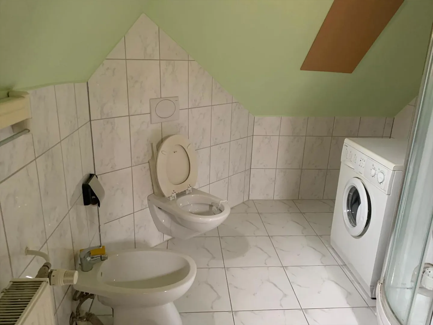 Chaux-de-Fonds, affascinante monolocale arredato in mansarda - Foto 6 di 9