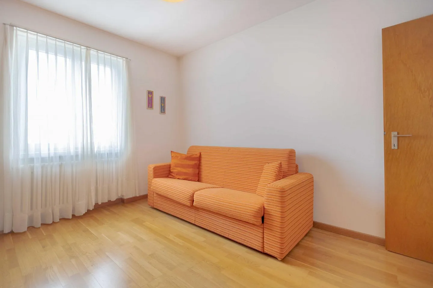 BARGAIN - SPACIOUS 3.5 ROOMS FURNISHED WITH 2 BALCONIES IN BALERNA - Photo 5 of 9