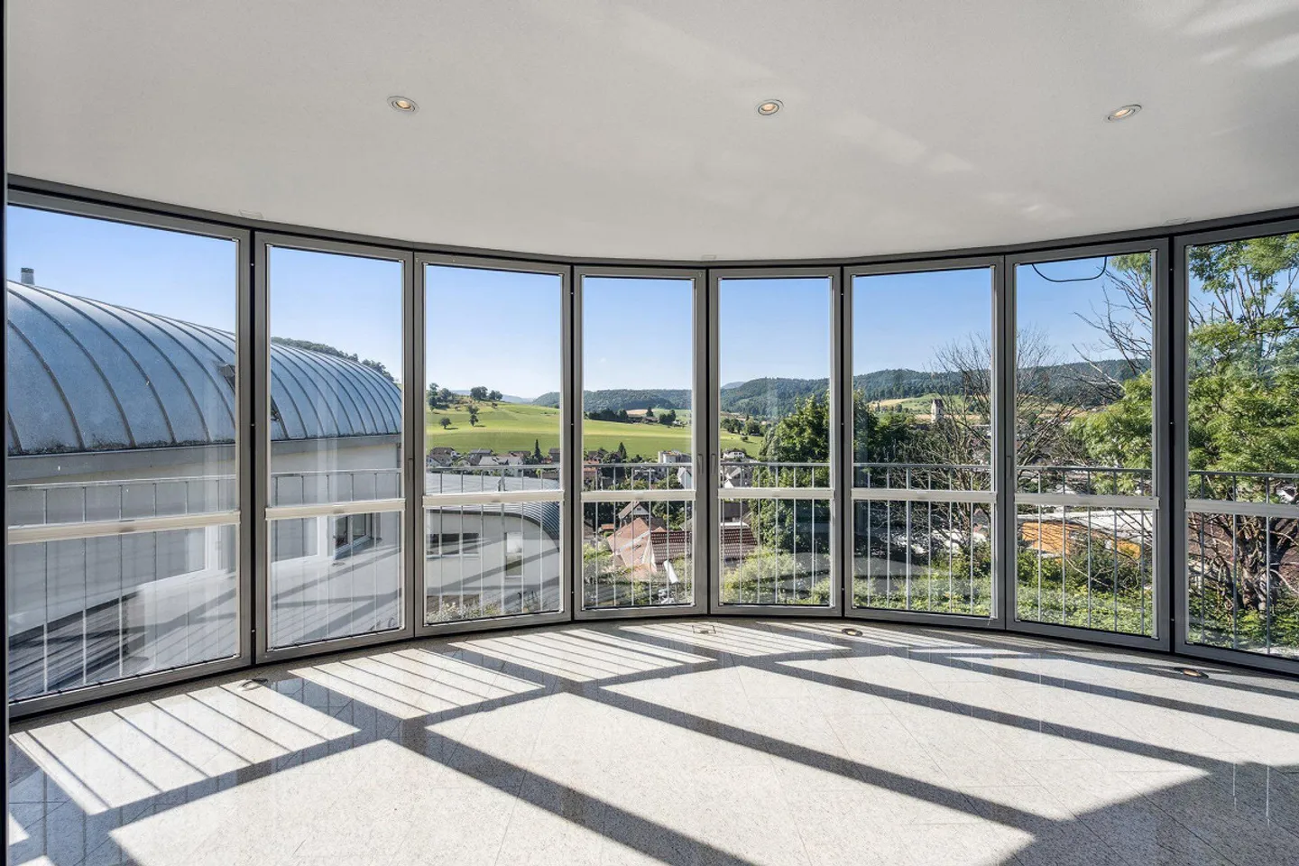 Vivere moderno con vista panoramica - Foto 2 di 16