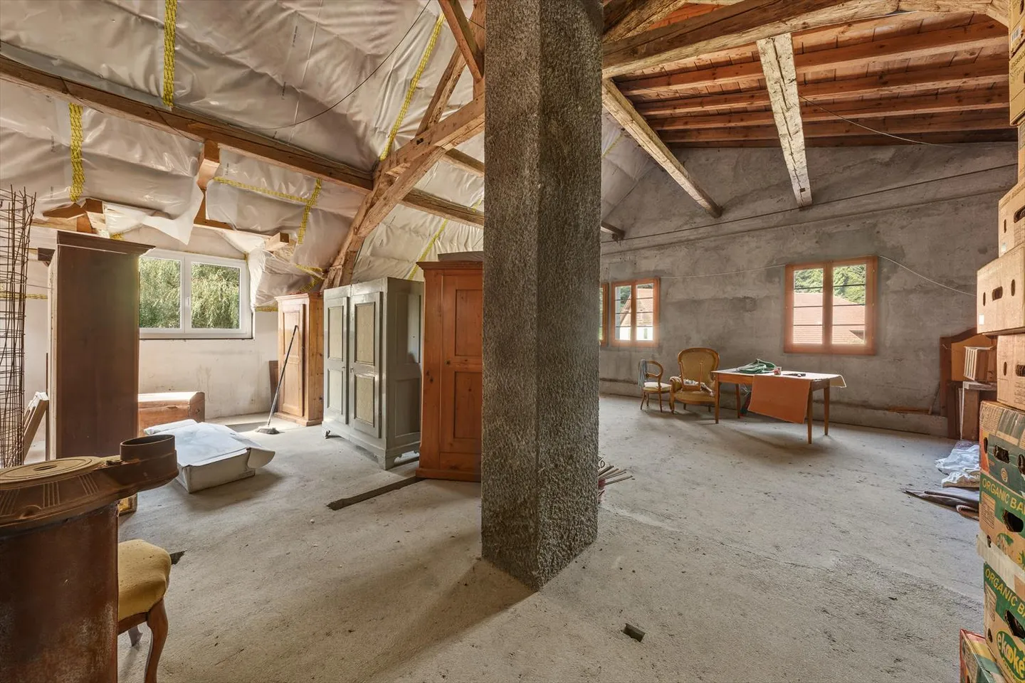 Magnificent character house with convertible attic - Photo 13 of 13
