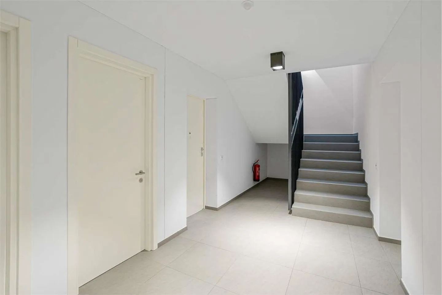 Luxuswohnung mit Privatgarten - Foto 10 von 13