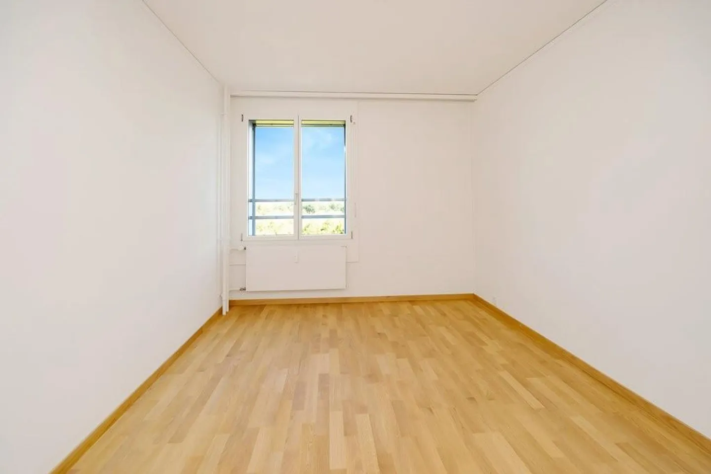 Appartement en maisonette 4.5 rénové au 14ème étage - Photo 7 sur 11