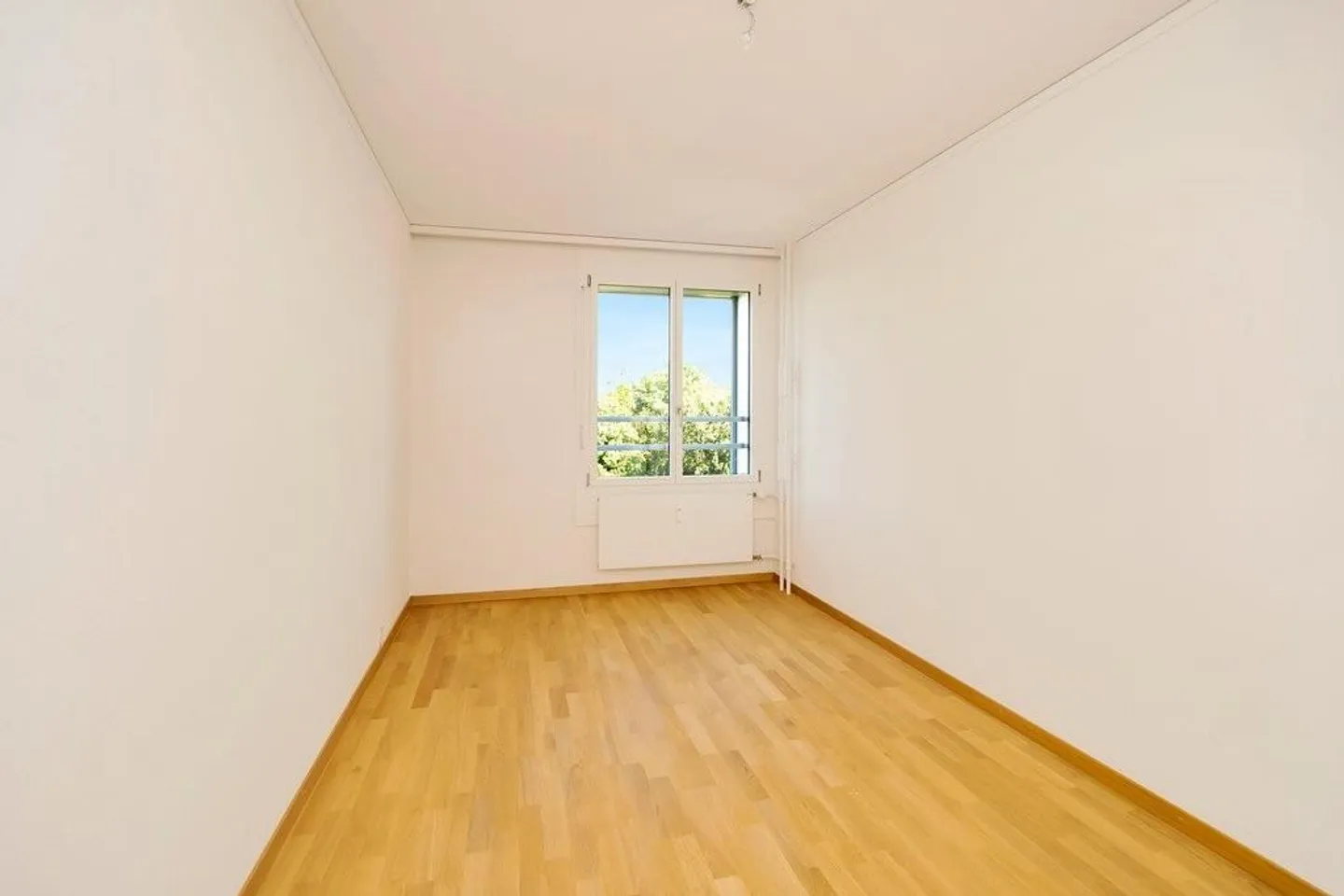 Appartement en maisonette 4.5 rénové au 14ème étage - Photo 8 sur 11