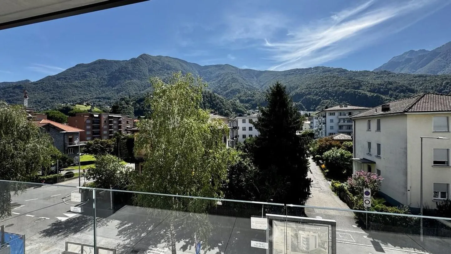 BELLINZONA - ZU VERKAUFEN NEUE 3.5 ZIMMER WOHNUNG MIT GARTEN - Foto 1 von 7