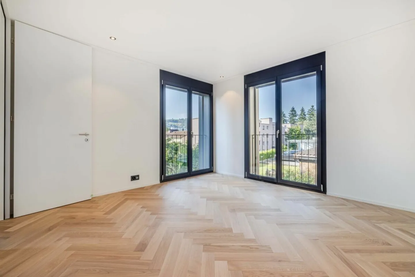 LAST UNIT: High-quality 3.5-room apartment in the new Verde project in Centro - Photo 5 of 12