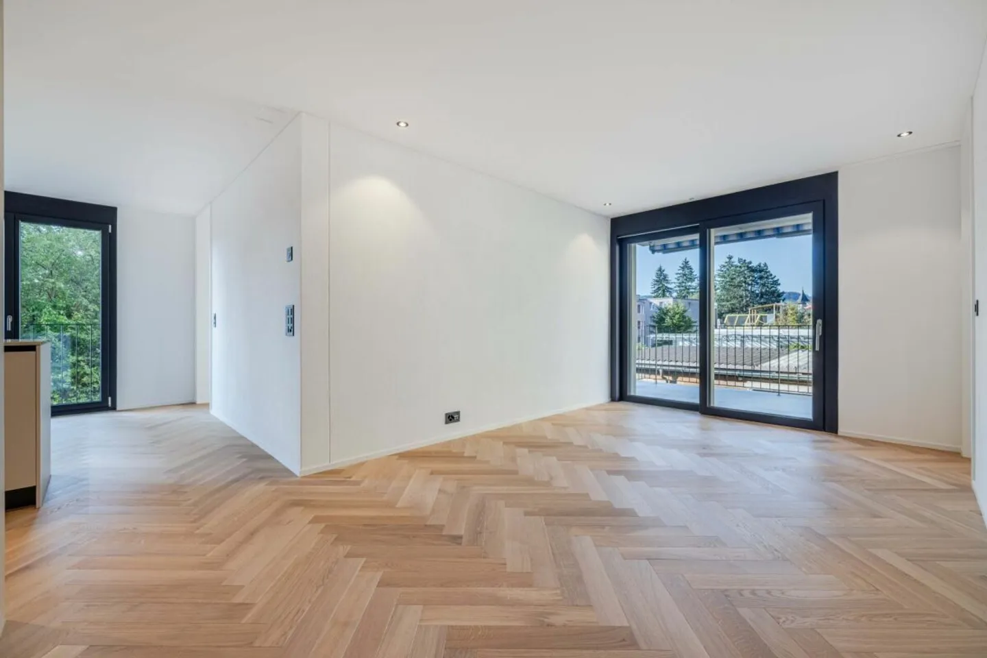 LAST UNIT: High-quality 3.5-room apartment in the new Verde project in Centro - Photo 7 of 12