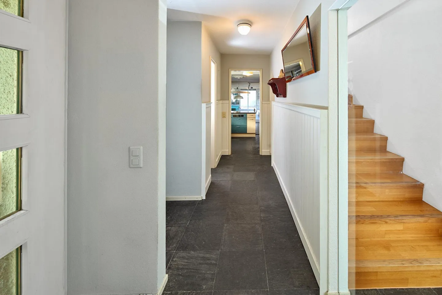 An extraordinary 6 1/2-room property with potential - Photo 9 of 18