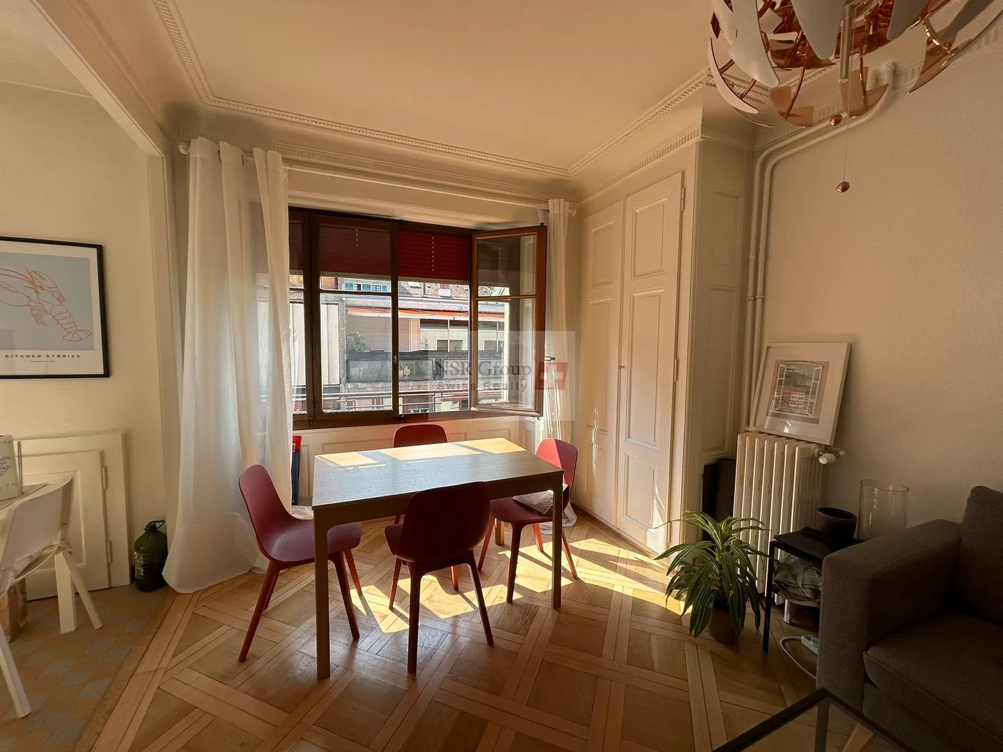Beautiful renovated apartment in the heart of Eaux-Vives - Photo 2 of 6