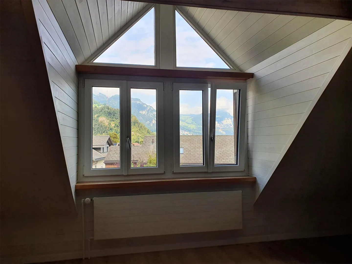 Appartement sous les combles 1,5 - Photo 2 sur 4