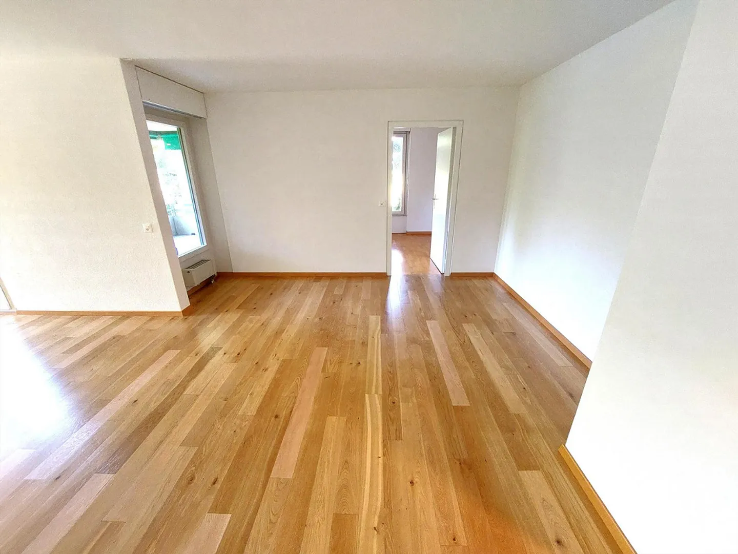 Appartamento luminoso e ristrutturato in una zona verde in una casa ristrutturata energeticamente - Foto 3 di 20