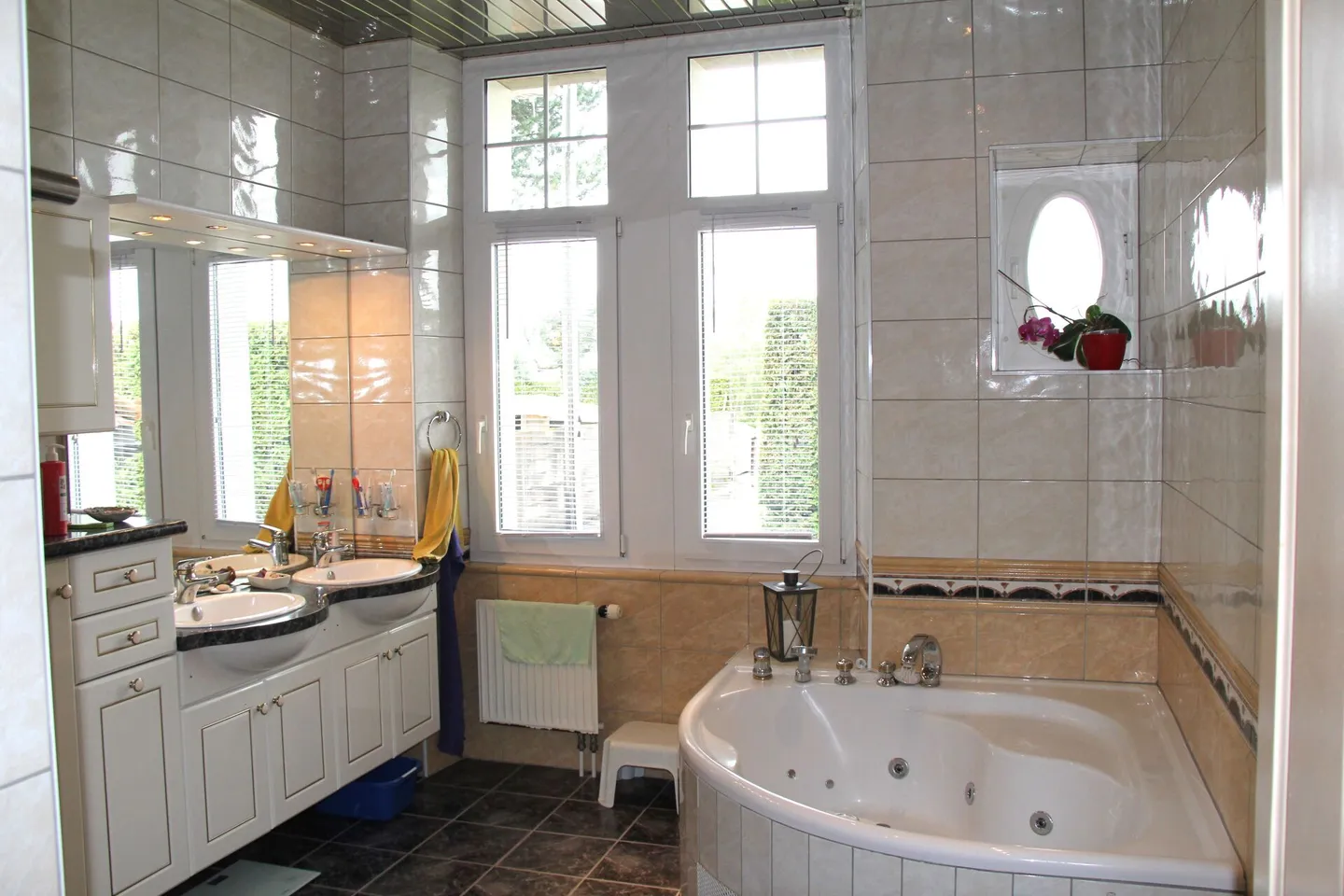 Investment property in Les Bois JU! Renovated patrician house - multi-family or generational house - fully let! - Photo 6 of 18