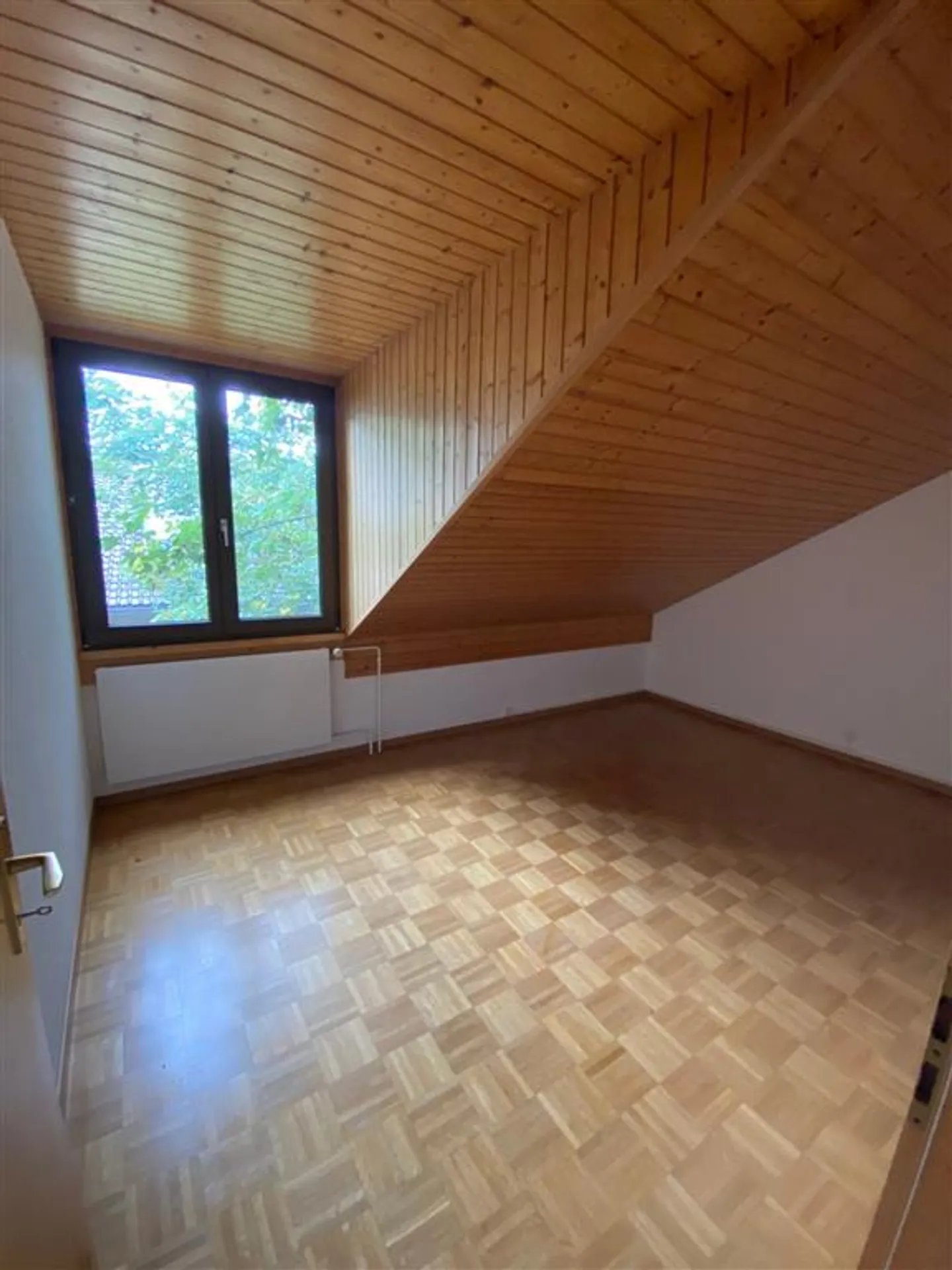 Apartment,4,105 - Photo 5 of 9