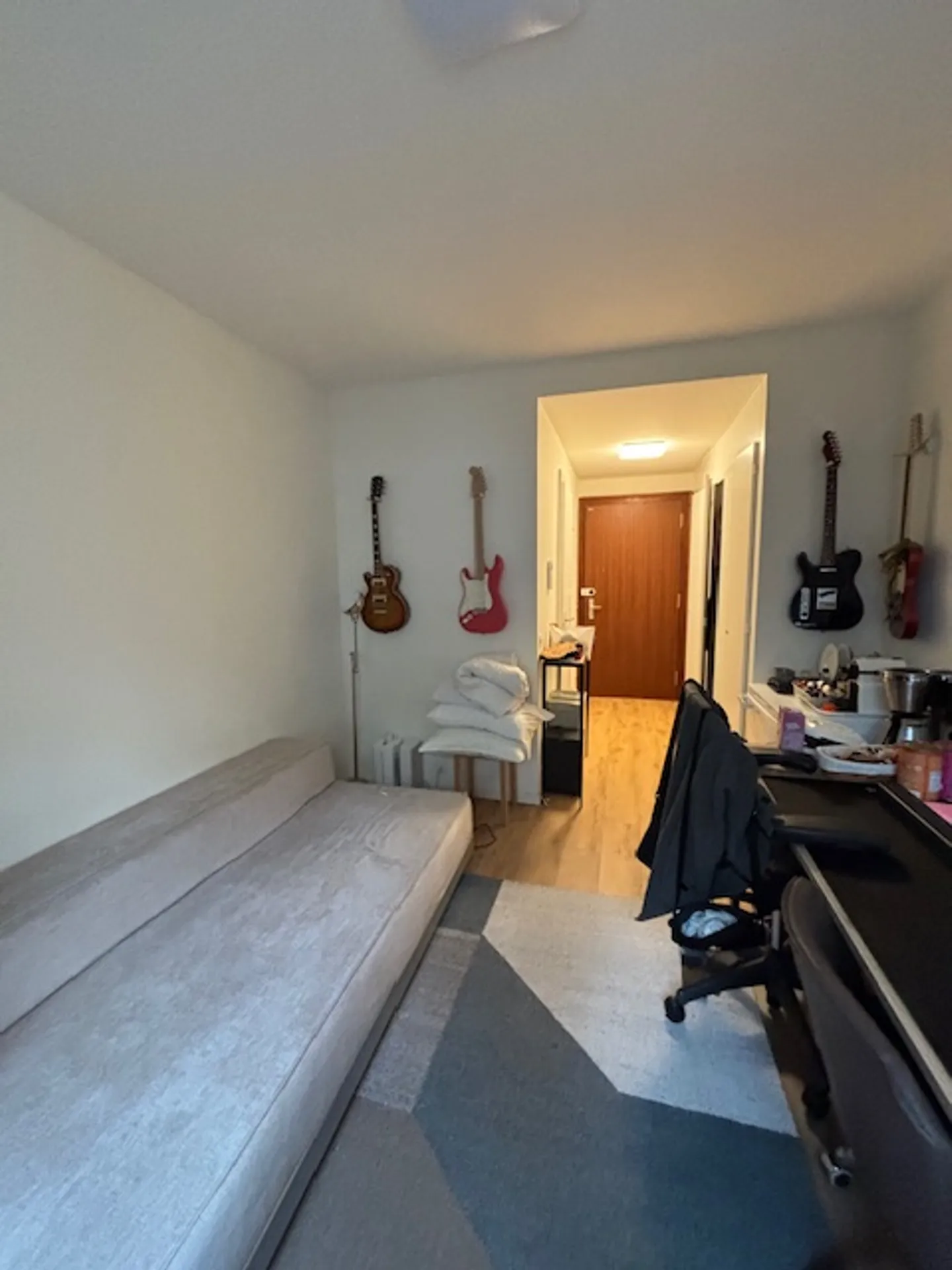 7-Room Apartment - Photo 8 of 9