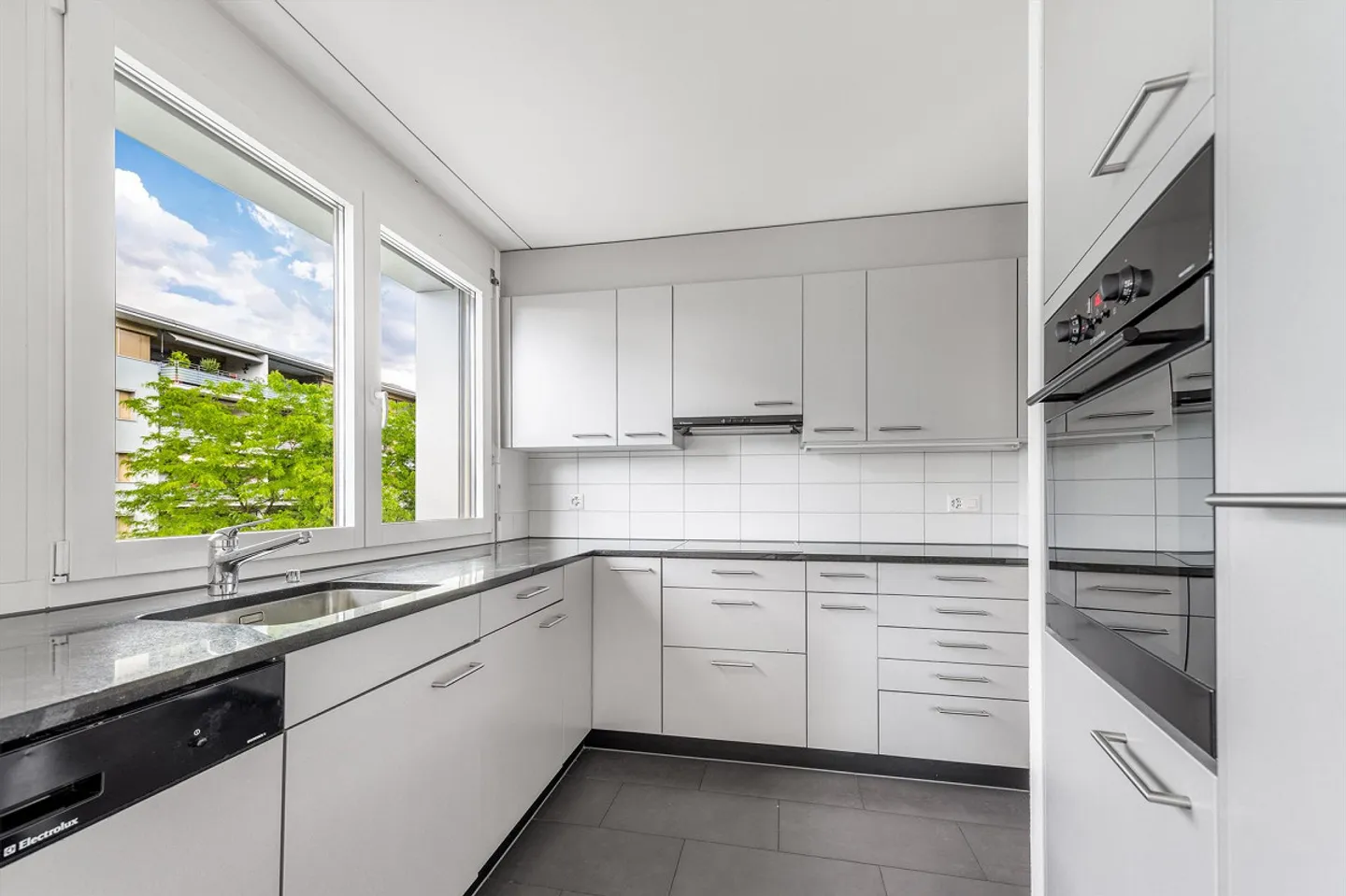 Appartamento 5.5 stanze a Pratteln - Foto 3 di 9
