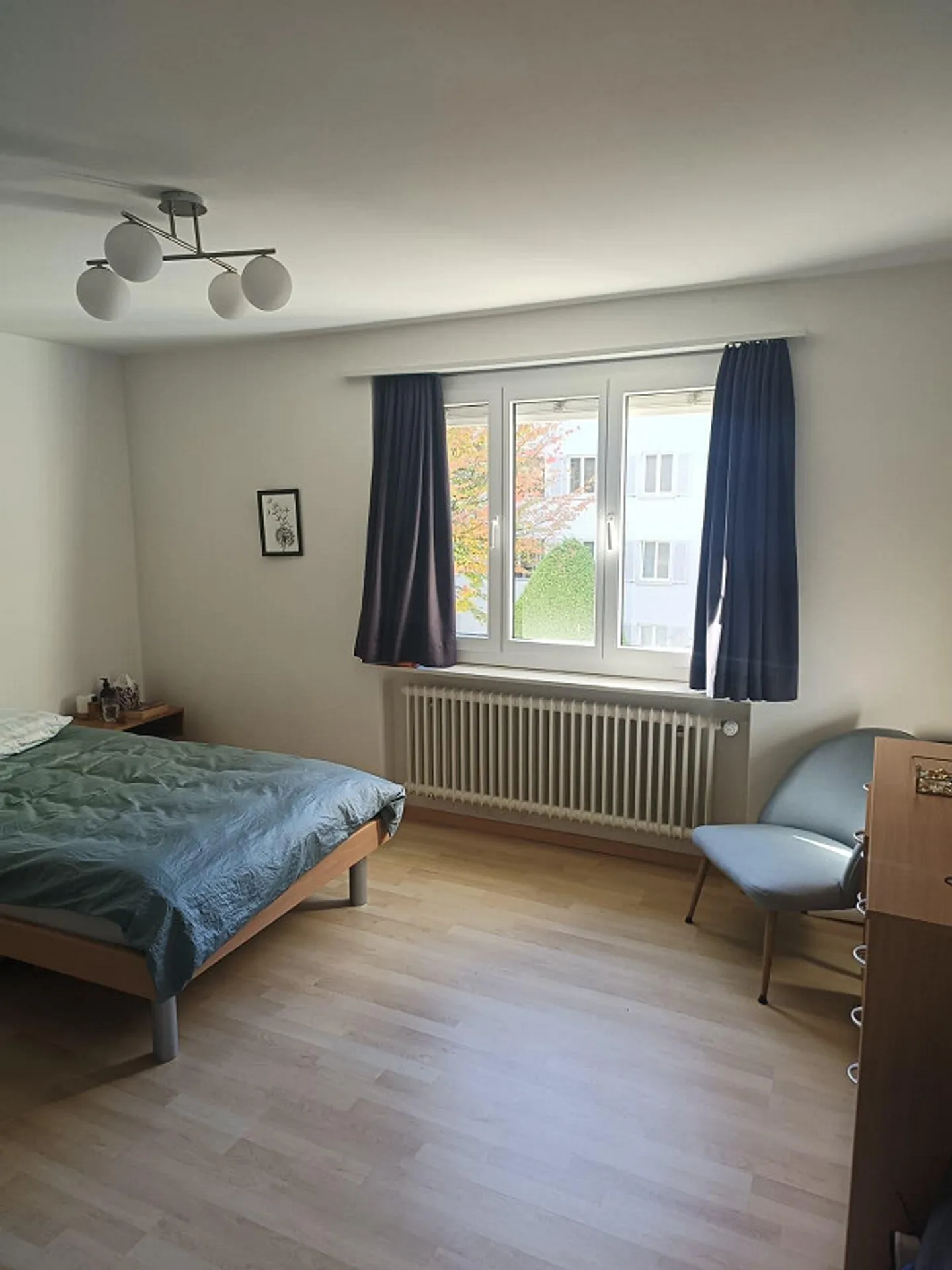 Schöne 3-Zimmer-Wohnung mit grossem Balkon  zentral und ruhig gelegen - Foto 2 von 9