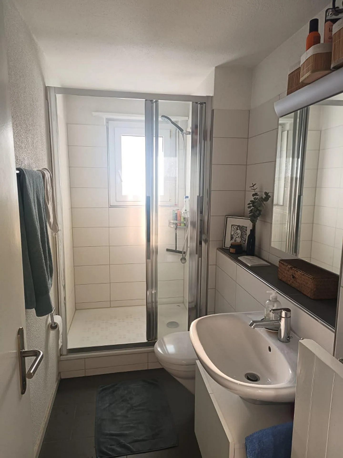 Schöne 3-Zimmer-Wohnung mit grossem Balkon  zentral und ruhig gelegen - Foto 4 von 9