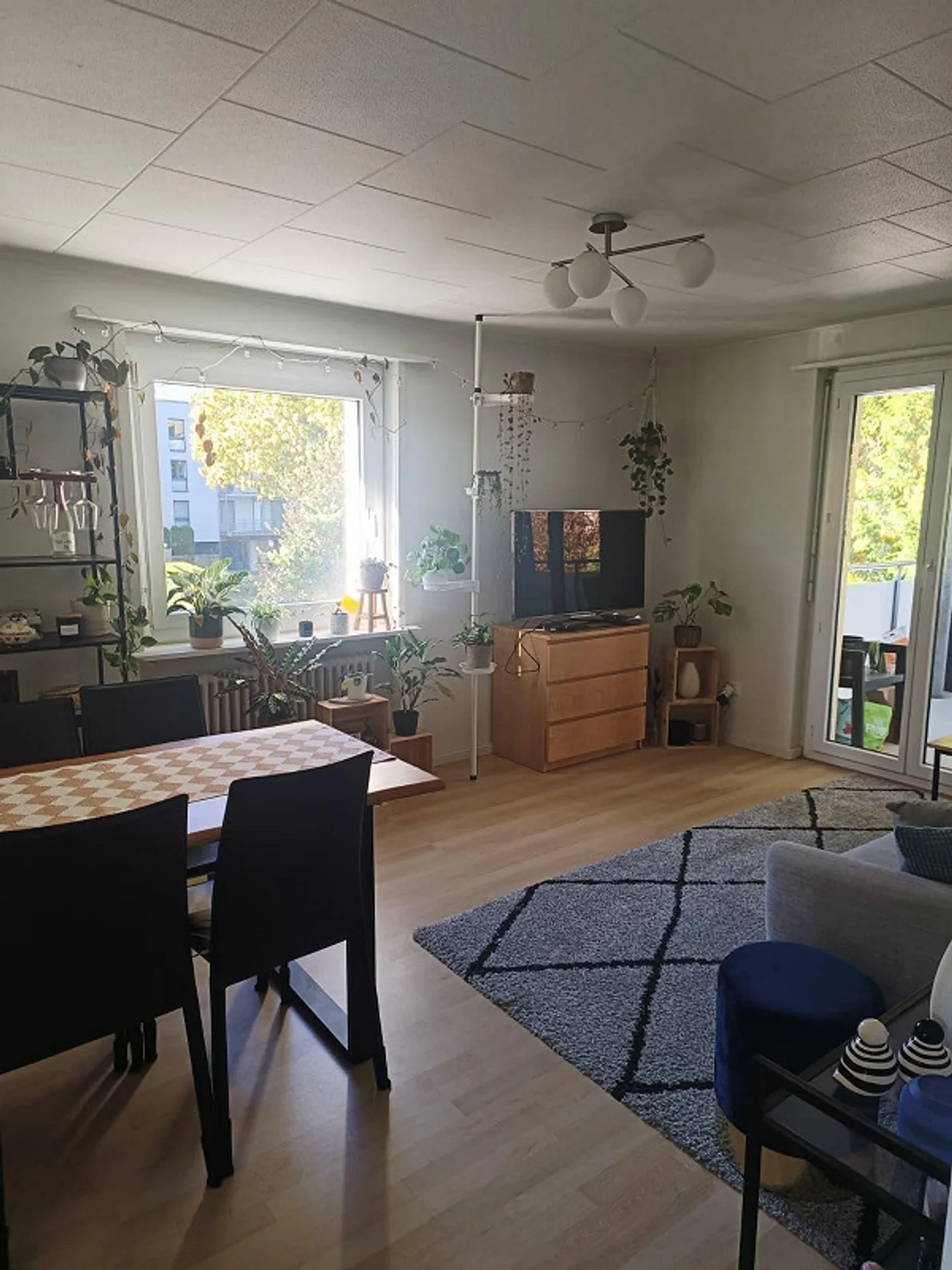 Schöne 3-Zimmer-Wohnung mit grossem Balkon  zentral und ruhig gelegen - Foto 5 von 9