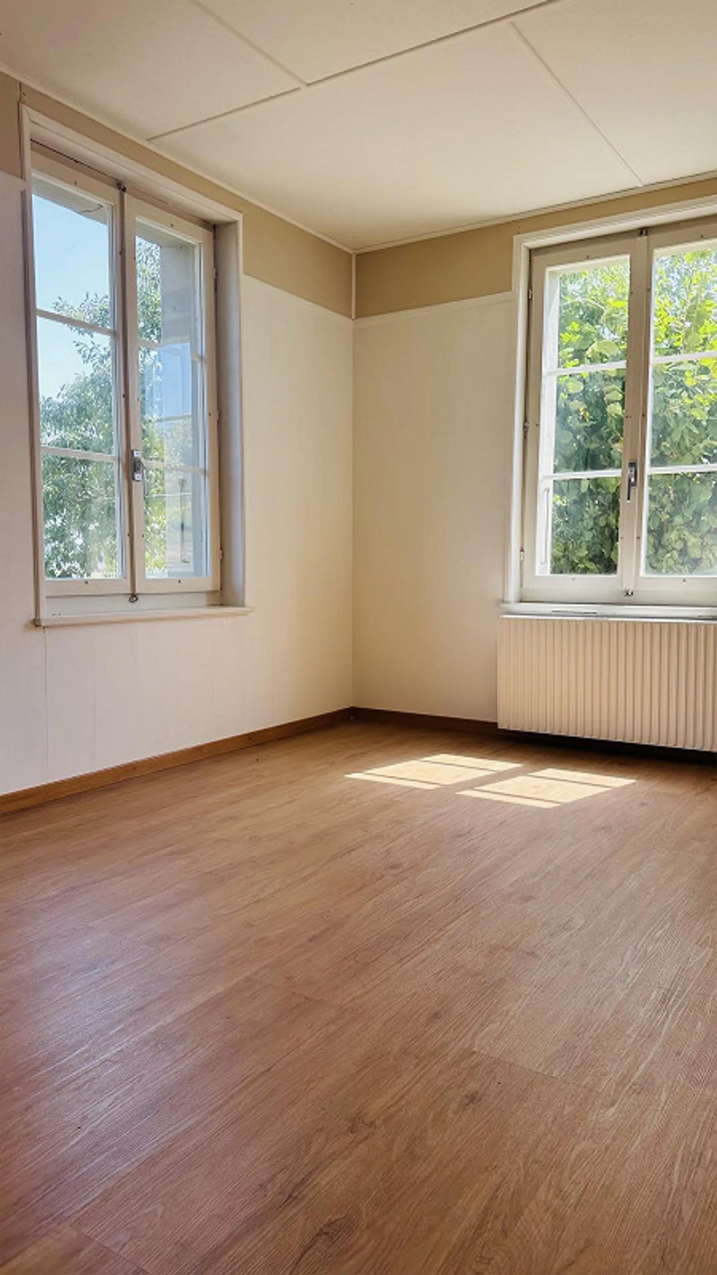 Incantevole appartamento con 3 camere al piano terra a Berna-Oberbottigen - Foto 7 di 11