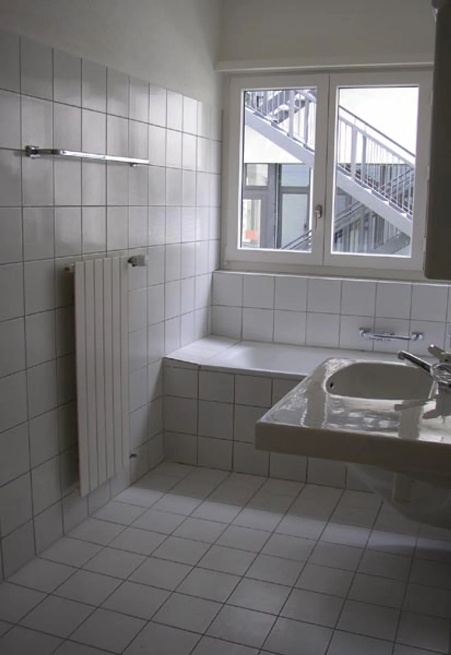 In just 5 minutes walk to the 'Stauffacher' - limited until 31.01.2027! - Photo 4 of 4