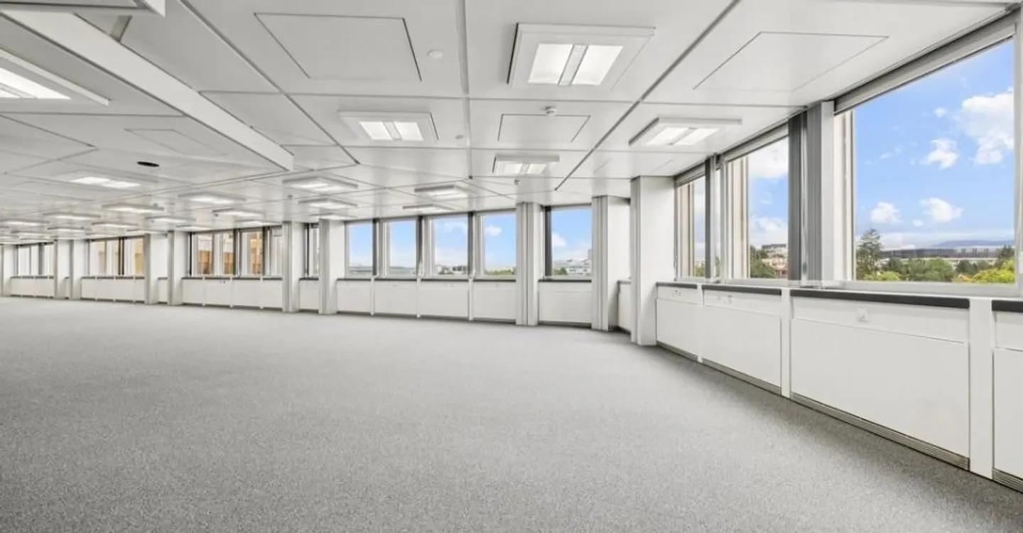 Renovierte Bürofläche von 730 m2 im 4. Stock - Foto 5 von 10