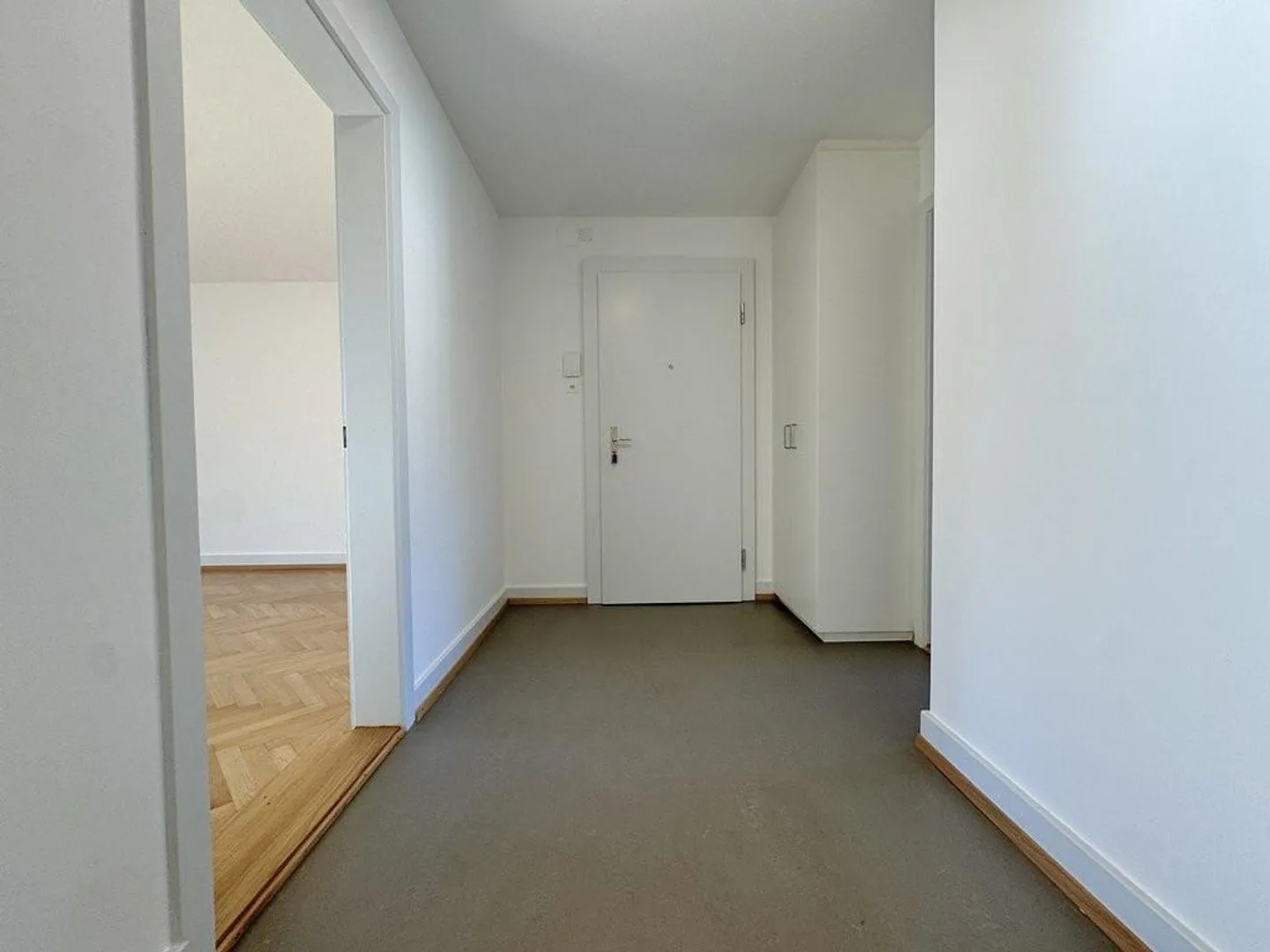 Appartement en attique avec charme dans le quartier de Wittigkofen - Photo 3 sur 10