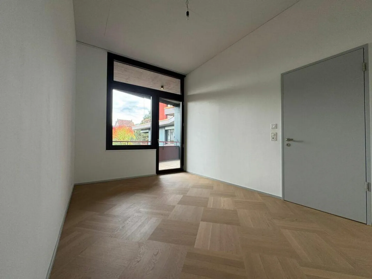 Floor-to-ceiling apartment in the new construction project "Chrüzacher" - Photo 9 of 12