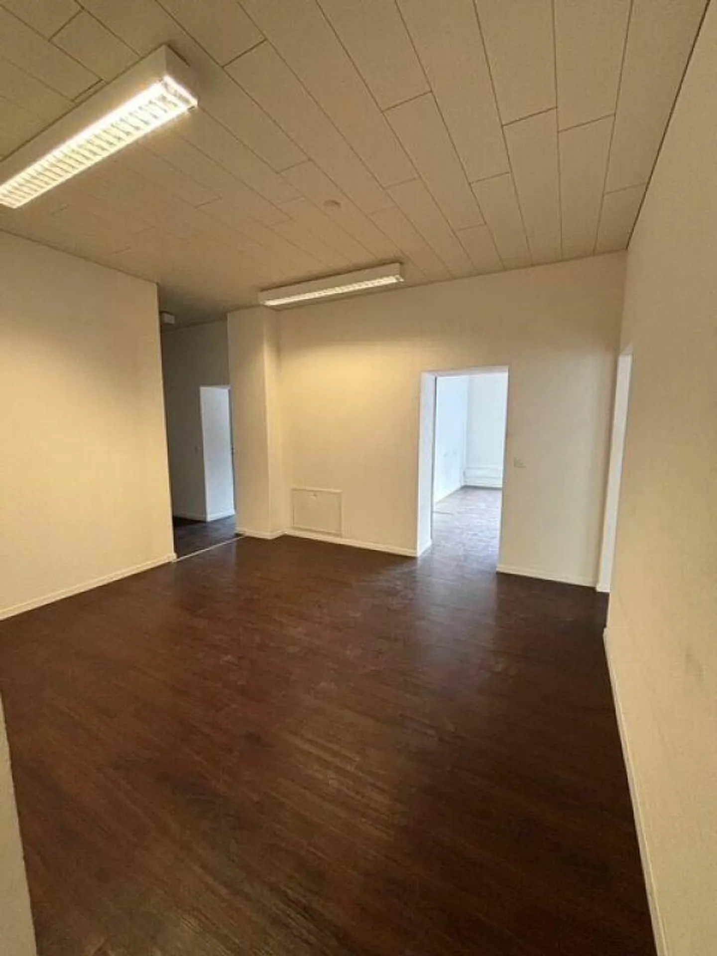 Practical Office Space near Seewen Train Station - Photo 4 of 8