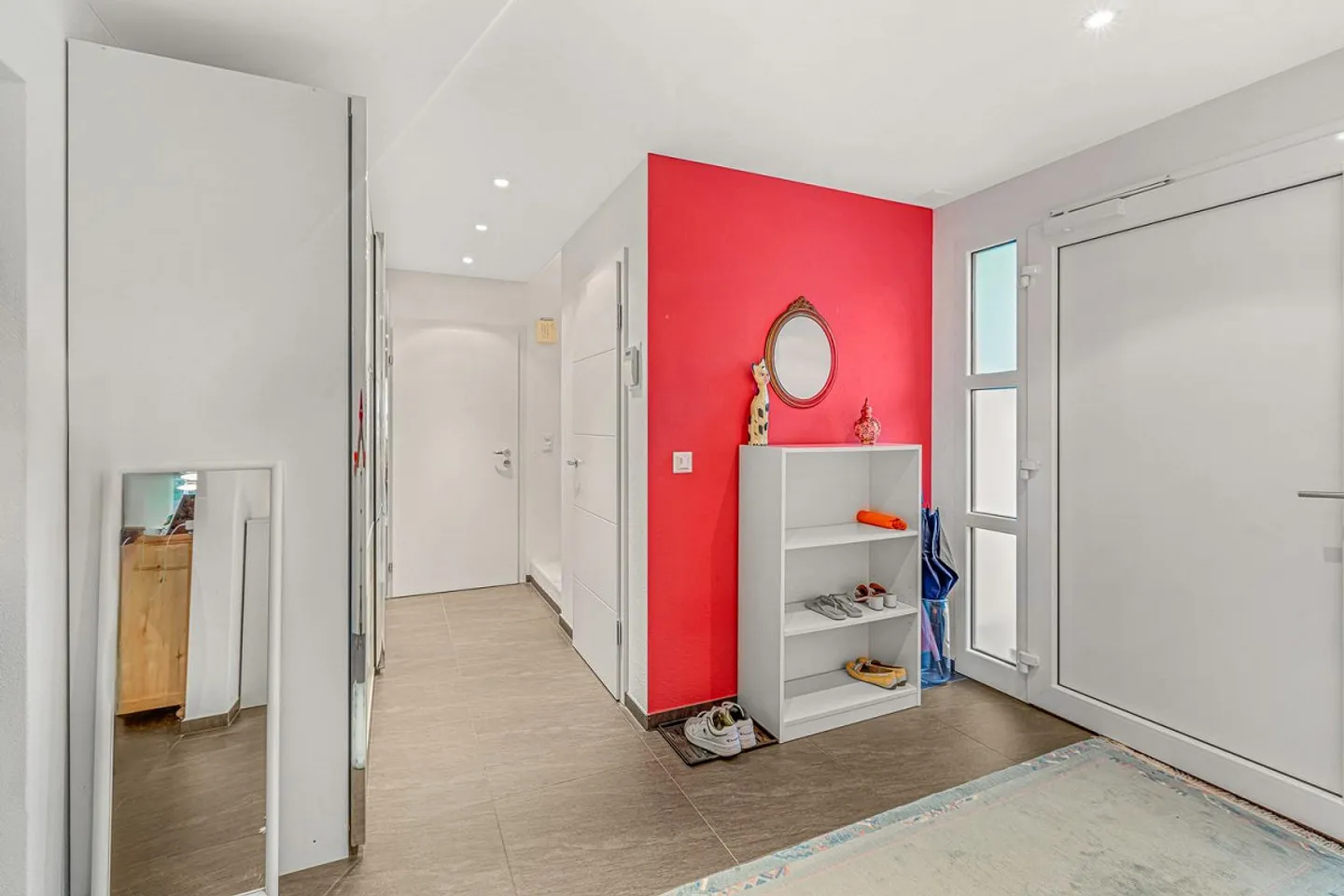 Casa unifamiliare di 5 stanze con edificio garage, ampio spazio esterno e posizione diretta al confine del bosco - Foto 13 di 13